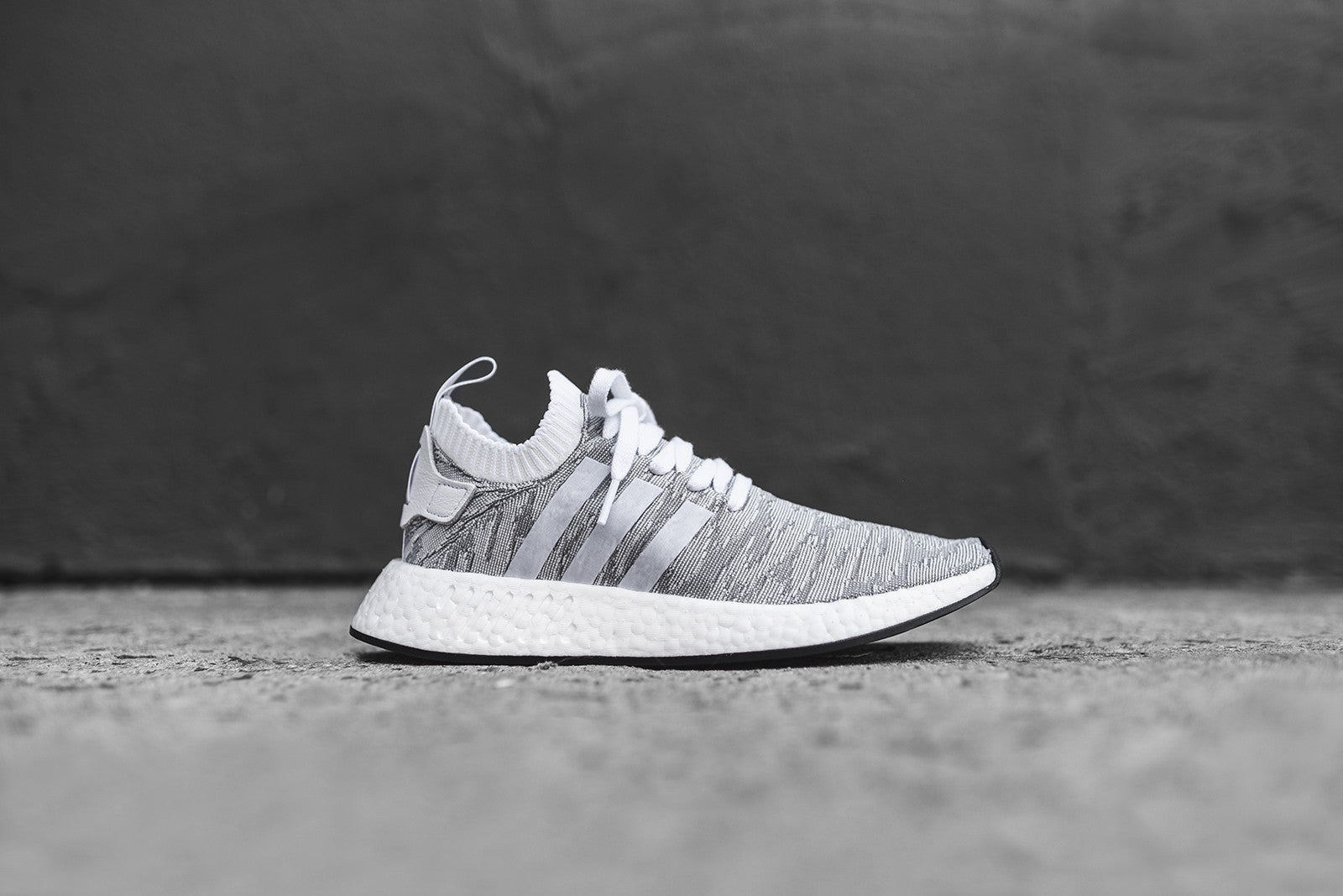 adidas Originals NMD_R2 PK - Grey / White