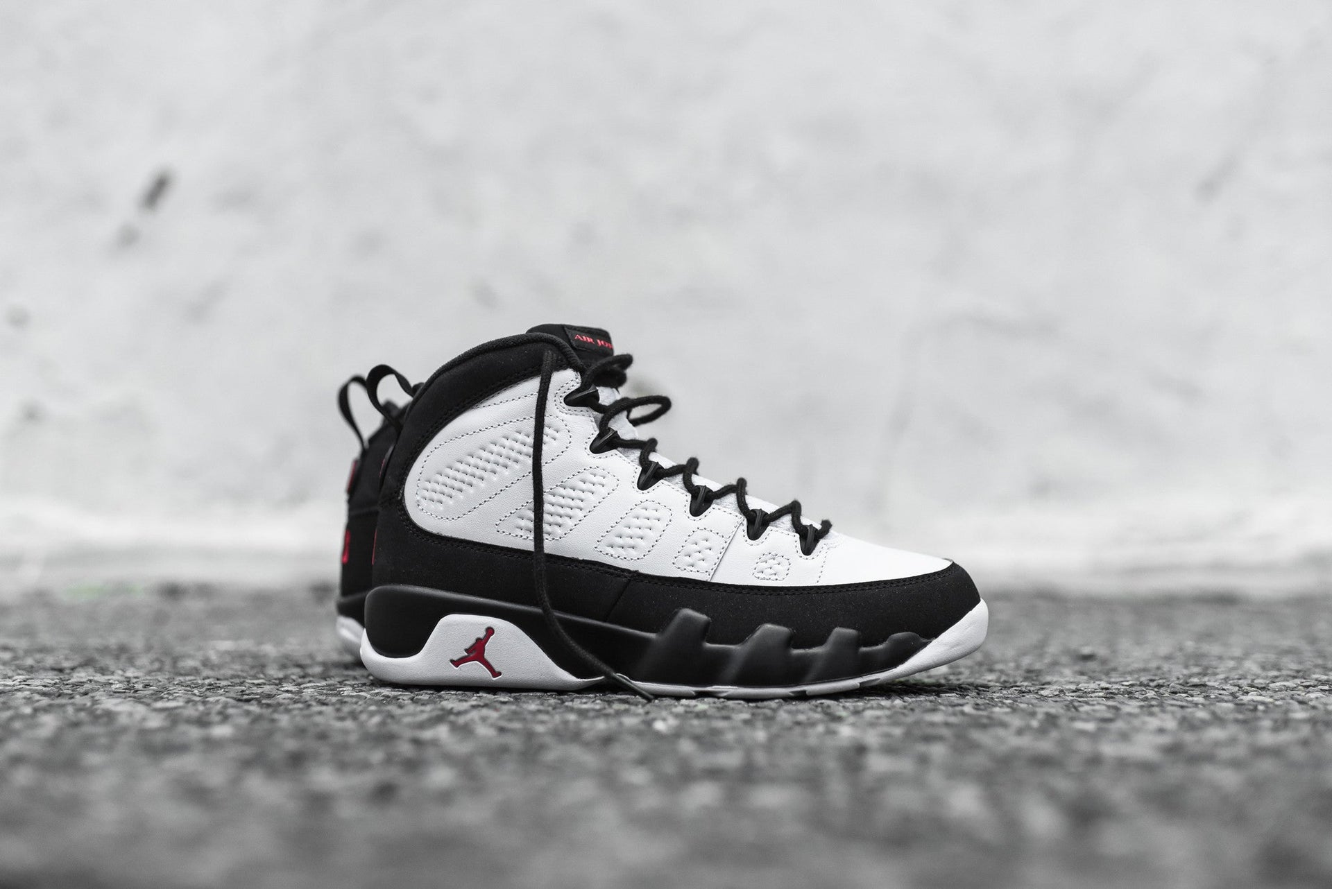 Nike Air Jordan 9 OG - Black / Red / White
