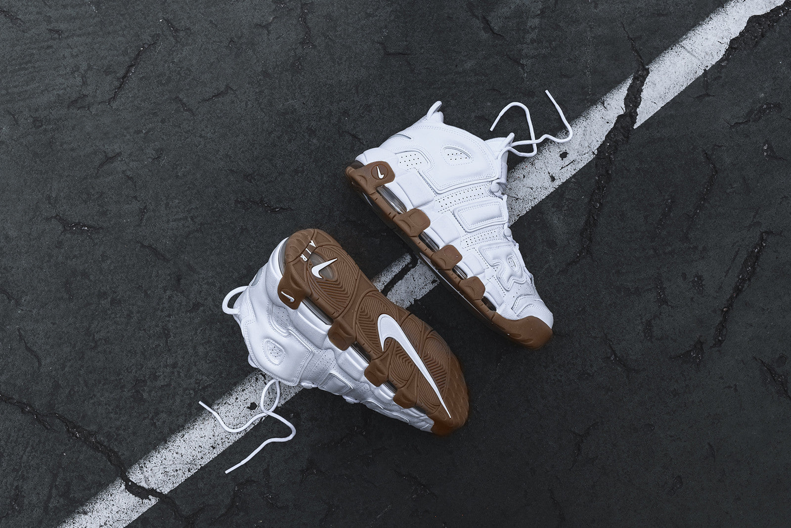 Nike Air More Uptempo - White / Gum