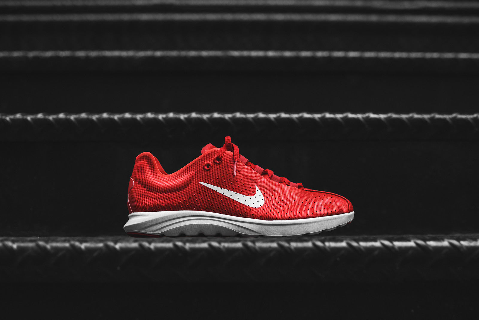 Nike Mayfly Lite BR - Red / White
