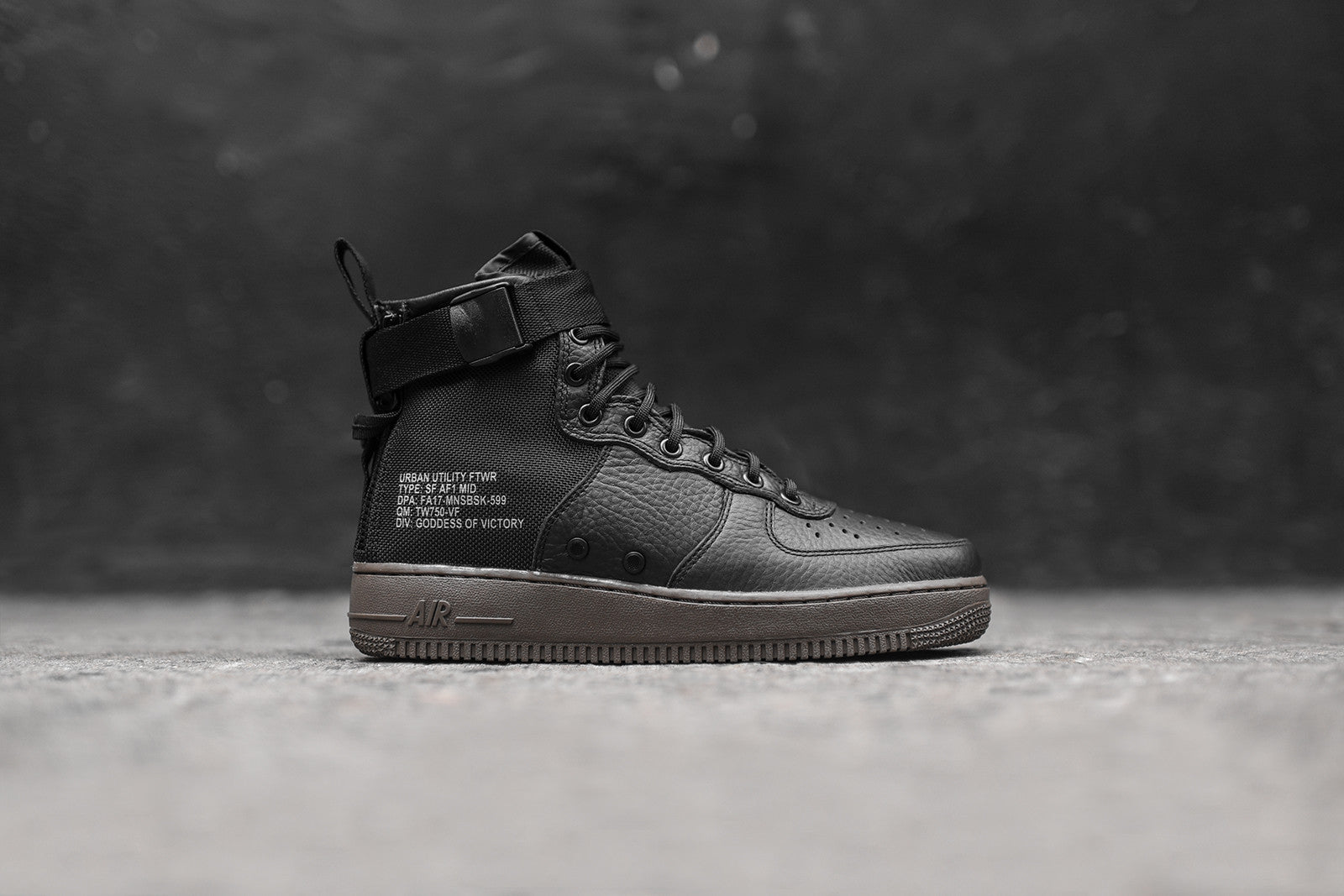 Nike SF-AF1 Mid - Black / Hazel
