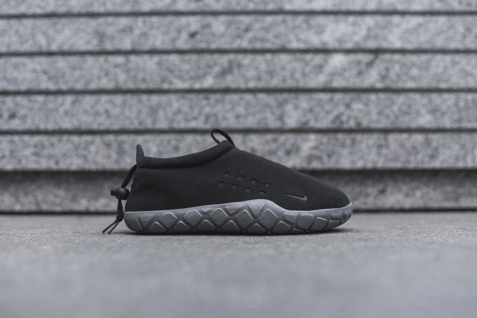 Nike Air Moc & Sock Dart - Tech Fleece