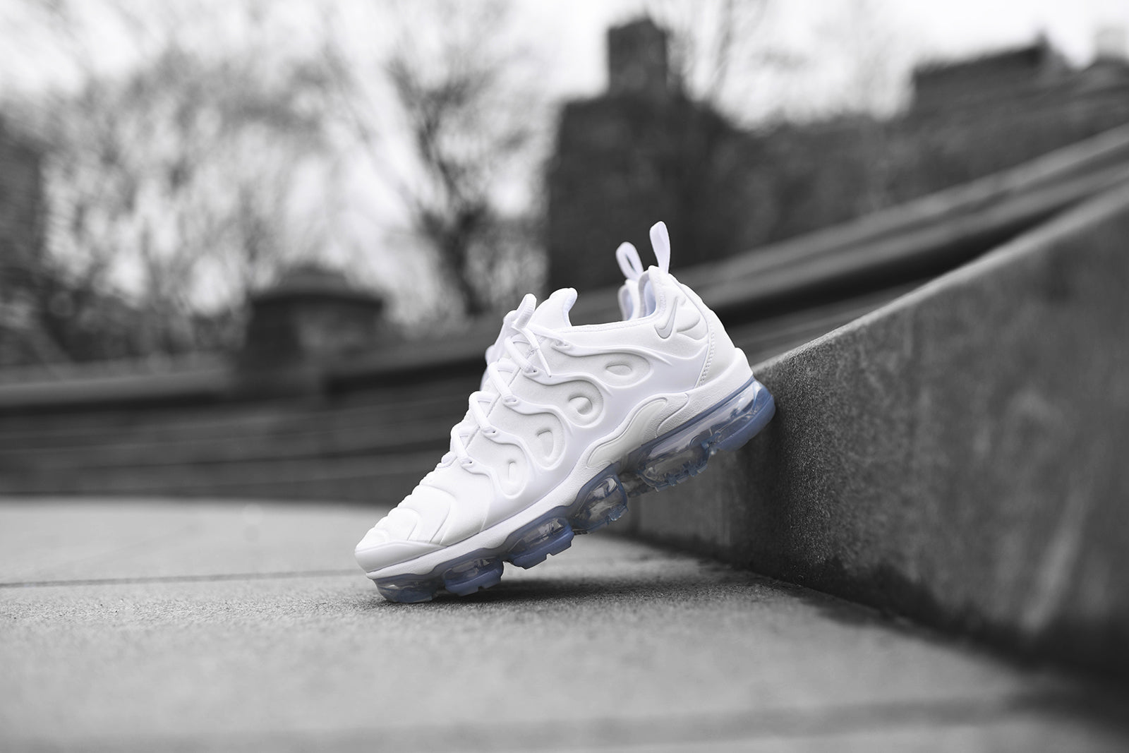 Nike Air VaporMax Plus - White / Platinum