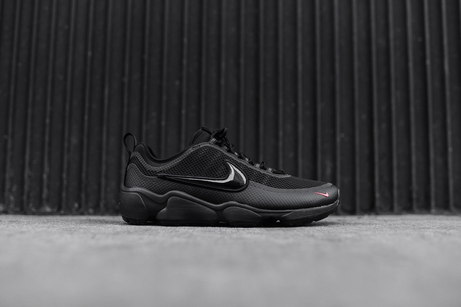 Nike Air Zoom Spiridon Ultra - Black / Crimson