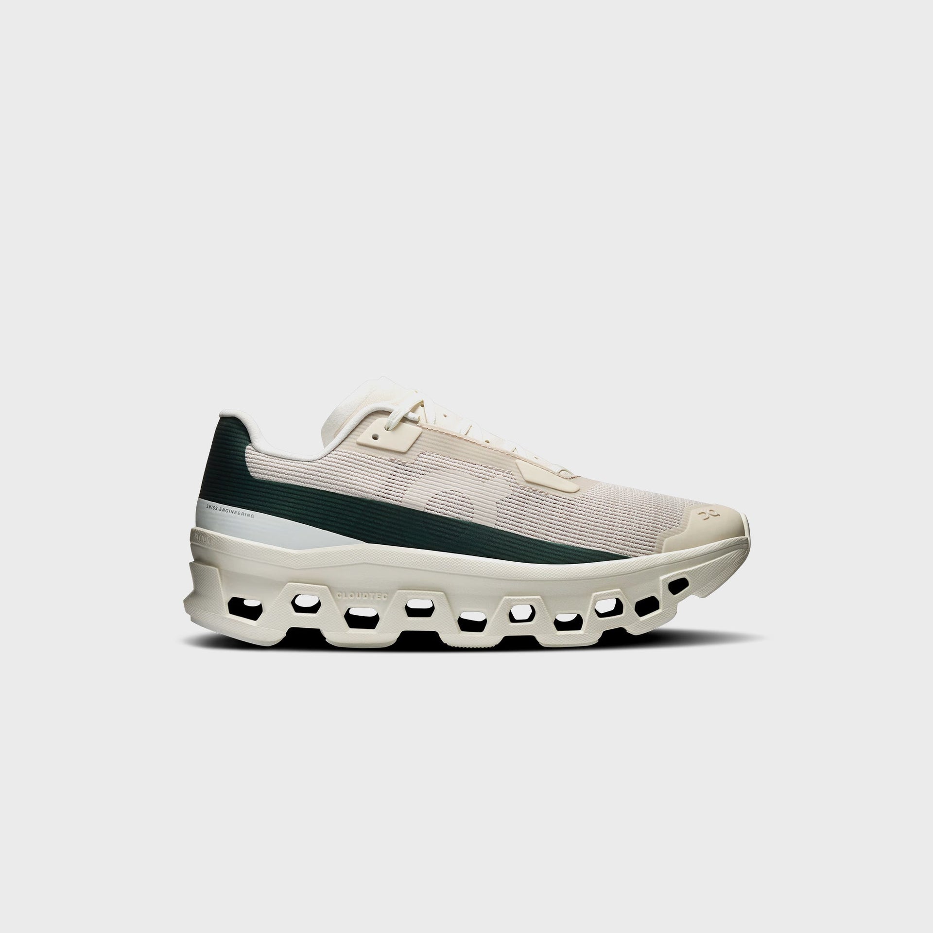 On Running WMNS Cloudboom Max - White / Black