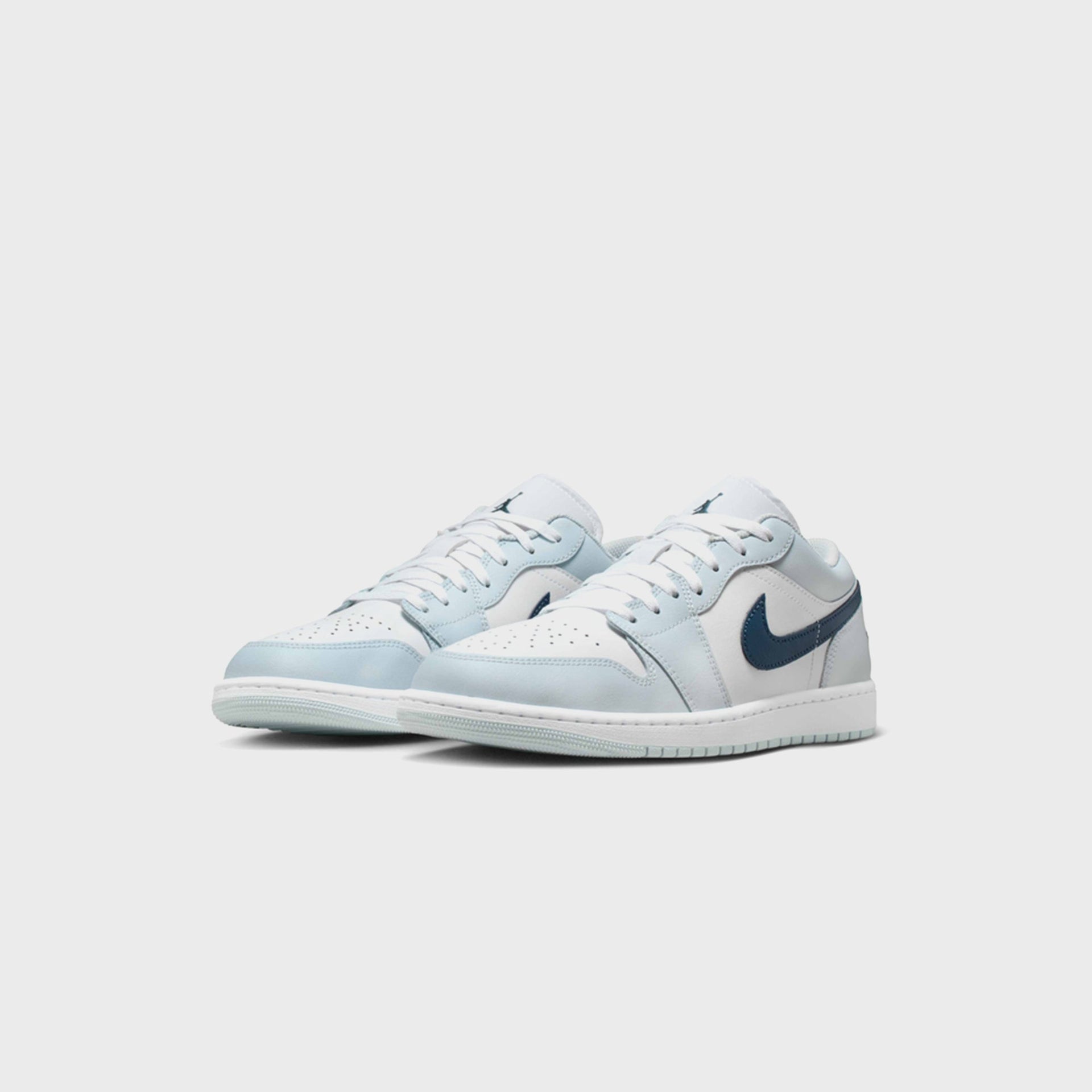 Nike Air Jordan 1 Low - Aura / Squadron Blue / White