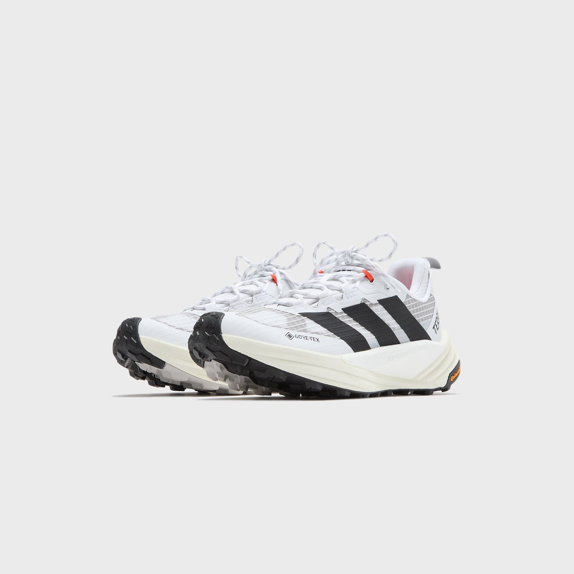 adidas Terrex Freehiker 3 Low Gore-Tex - Cloud White / Core Black / Off White