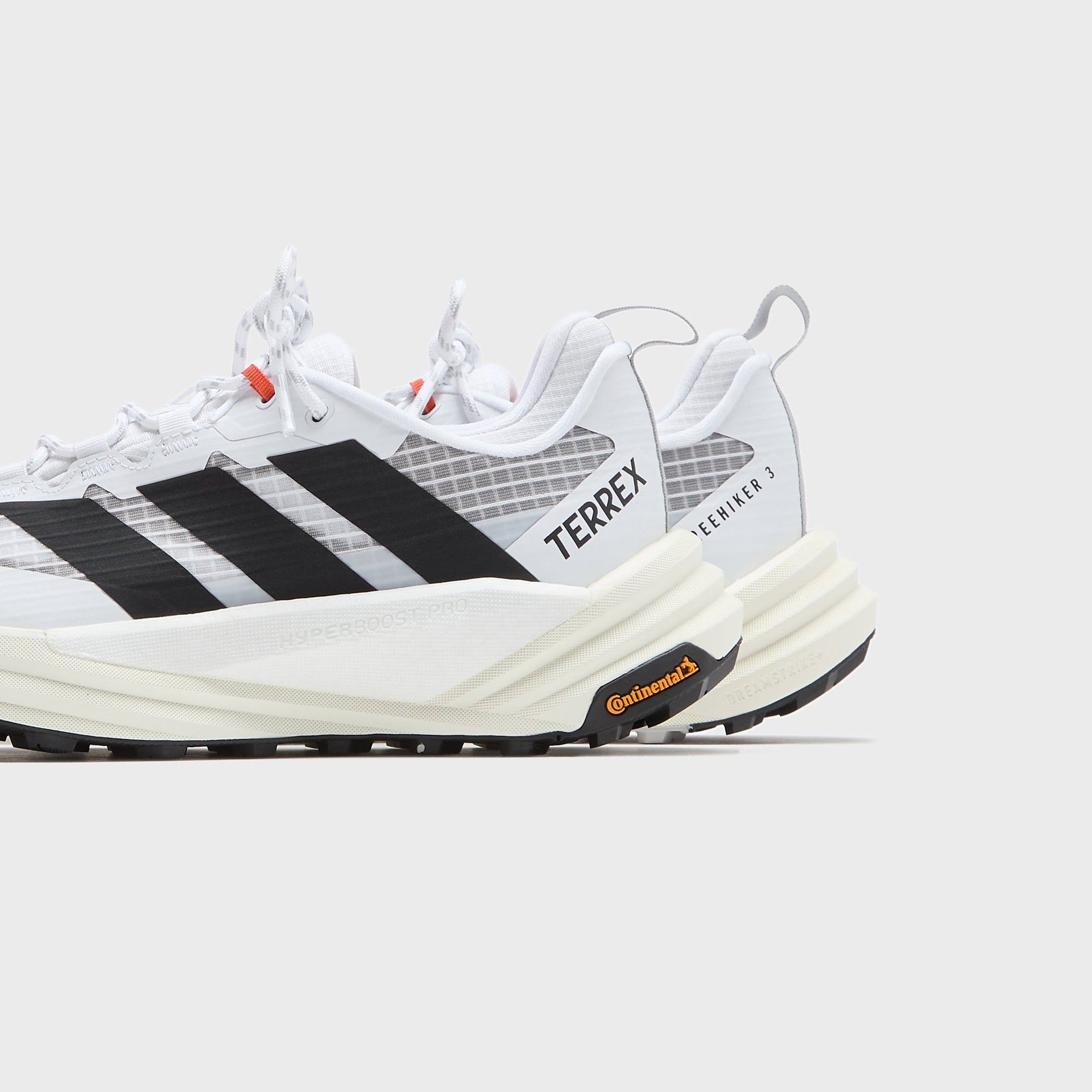 adidas Terrex Freehiker 3 Low Gore-Tex - Cloud White / Core Black / Off White