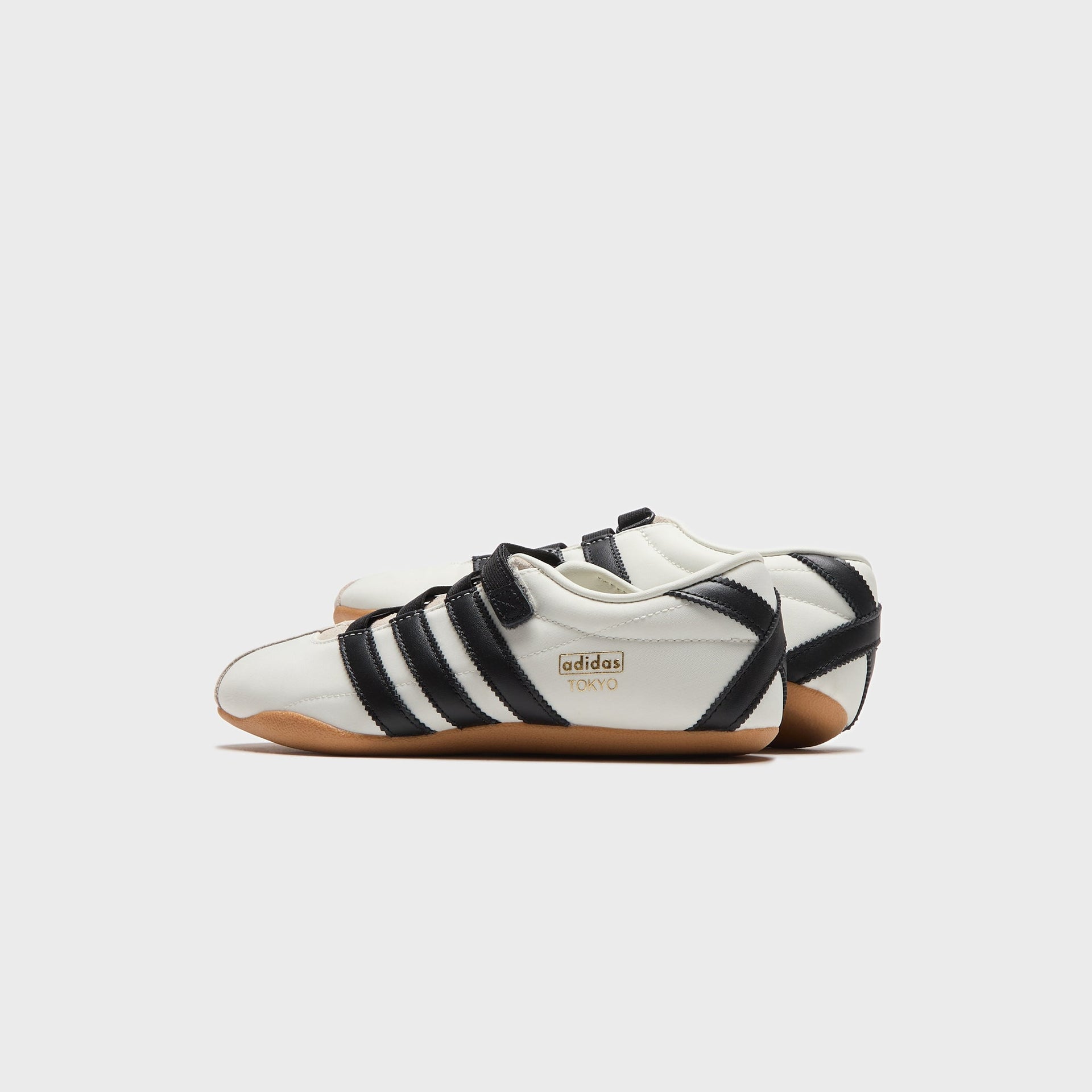 adidas WMNS Tokyo MJ - Off White / Core Black / Gum