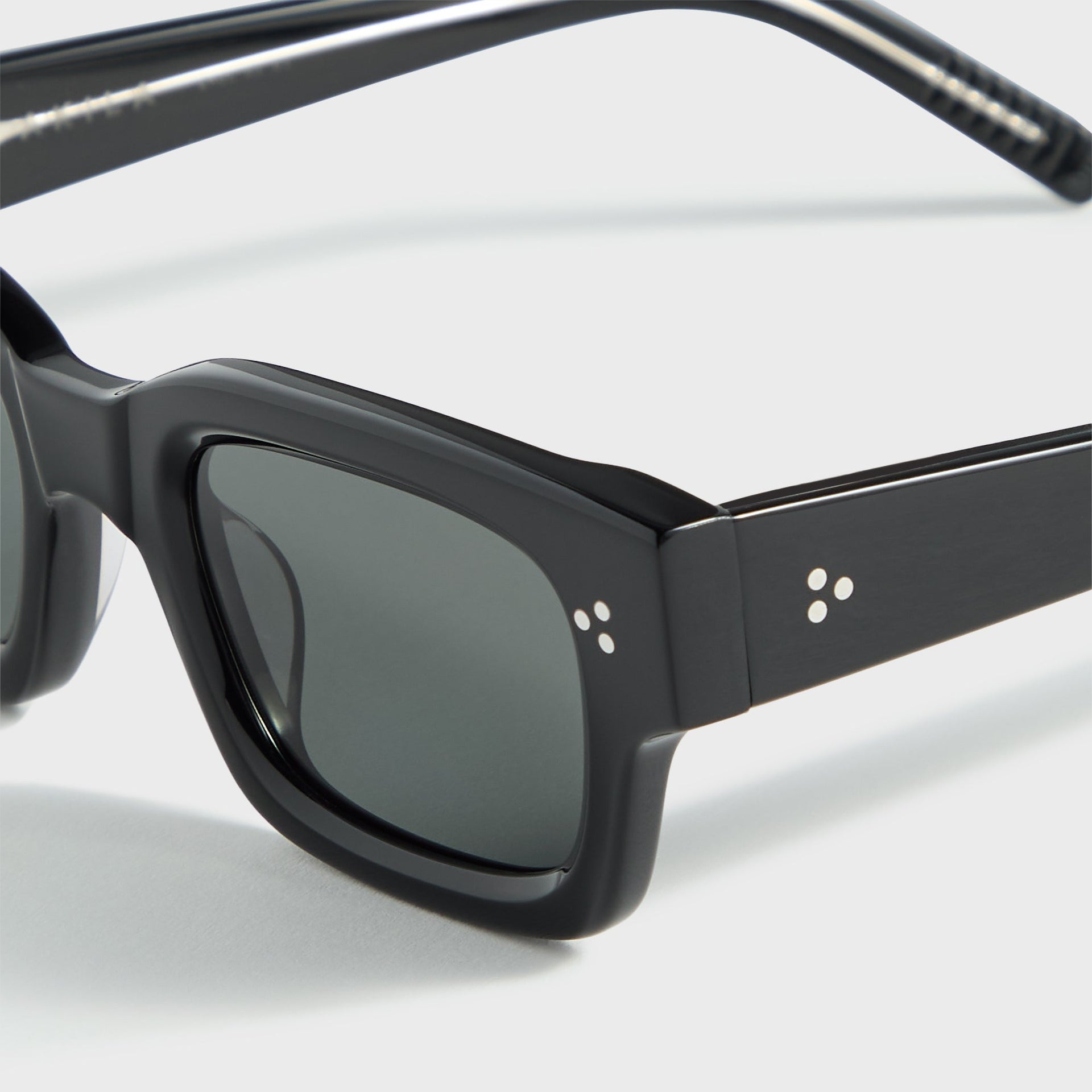 AKILA Syndicate Sunglasses - Black / Black