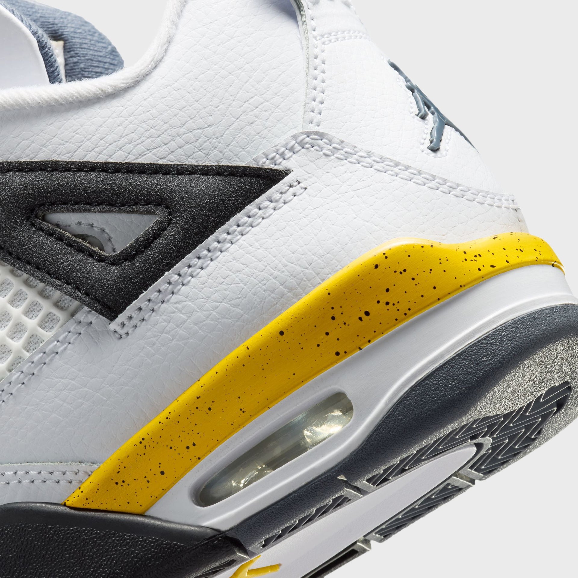 Jordan GS Air Jordan 4 Retro - White / Dark Blue Grey / Black / Tour Yellow