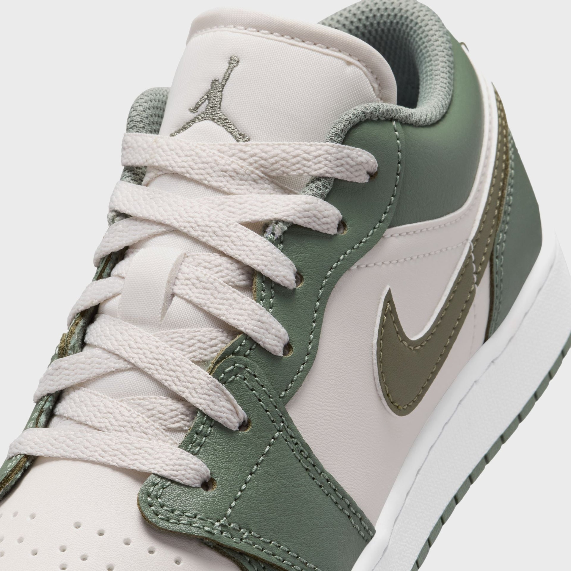 Nike GS Air Jordan 1 Low - Vintage Lichen / Med Olive / Vintage Lichen / Summit White