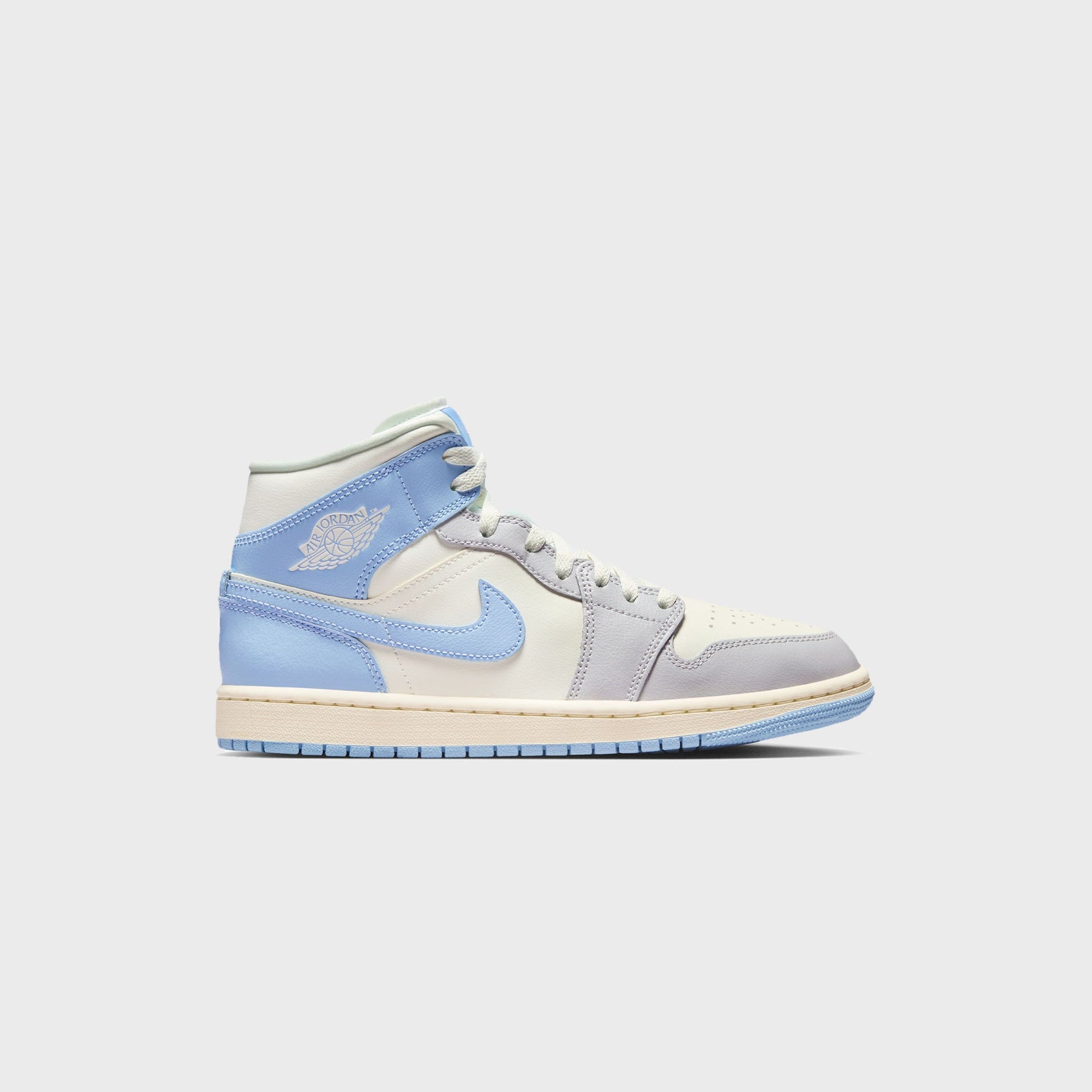 Nike WMNS Air Jordan 1 Mid - Psychic Blue / Sail / Coconut Milk / Neutral Grey