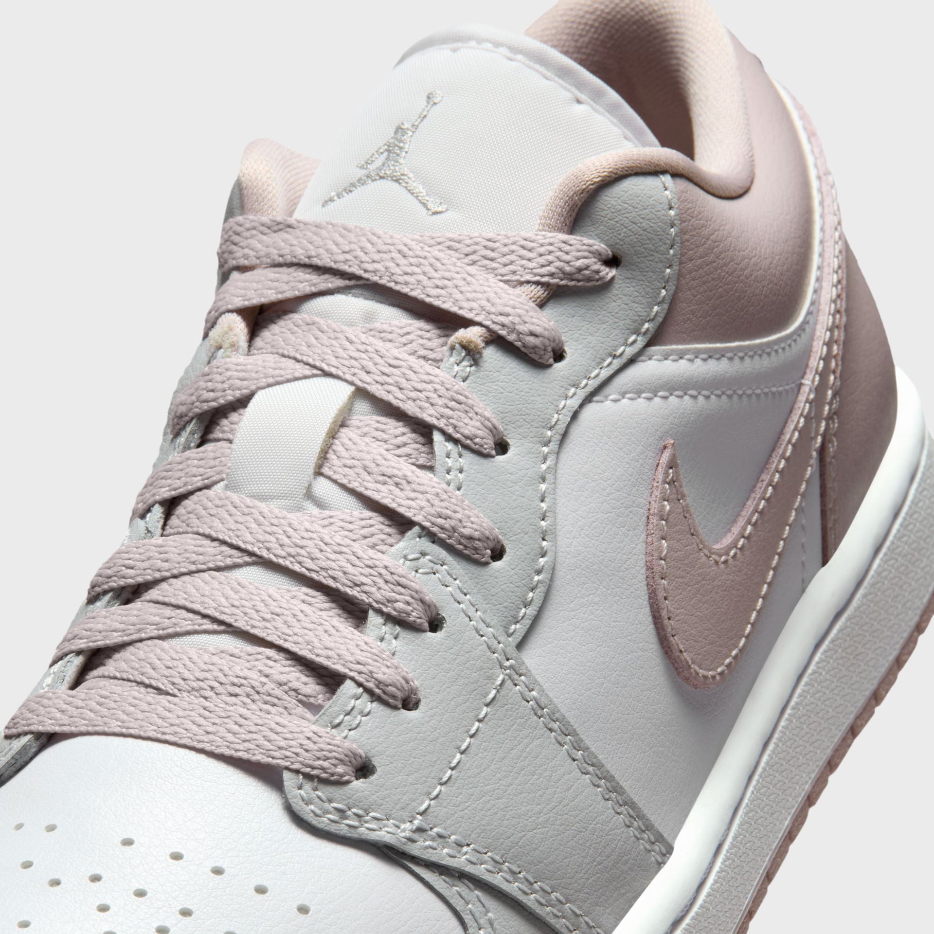 Jordan WMNS Air Jordan 1 Low SE - Particle Rose / White / Neutral Grey
