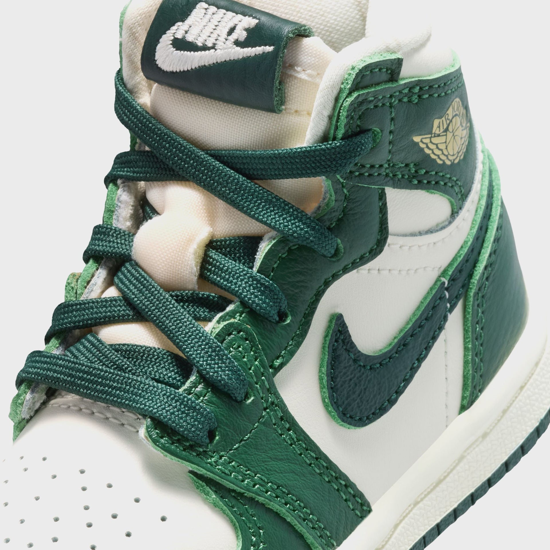 Jordan TD Air Jordan Retro 1 High OG - Fir / Coconut Milk / Pro Green