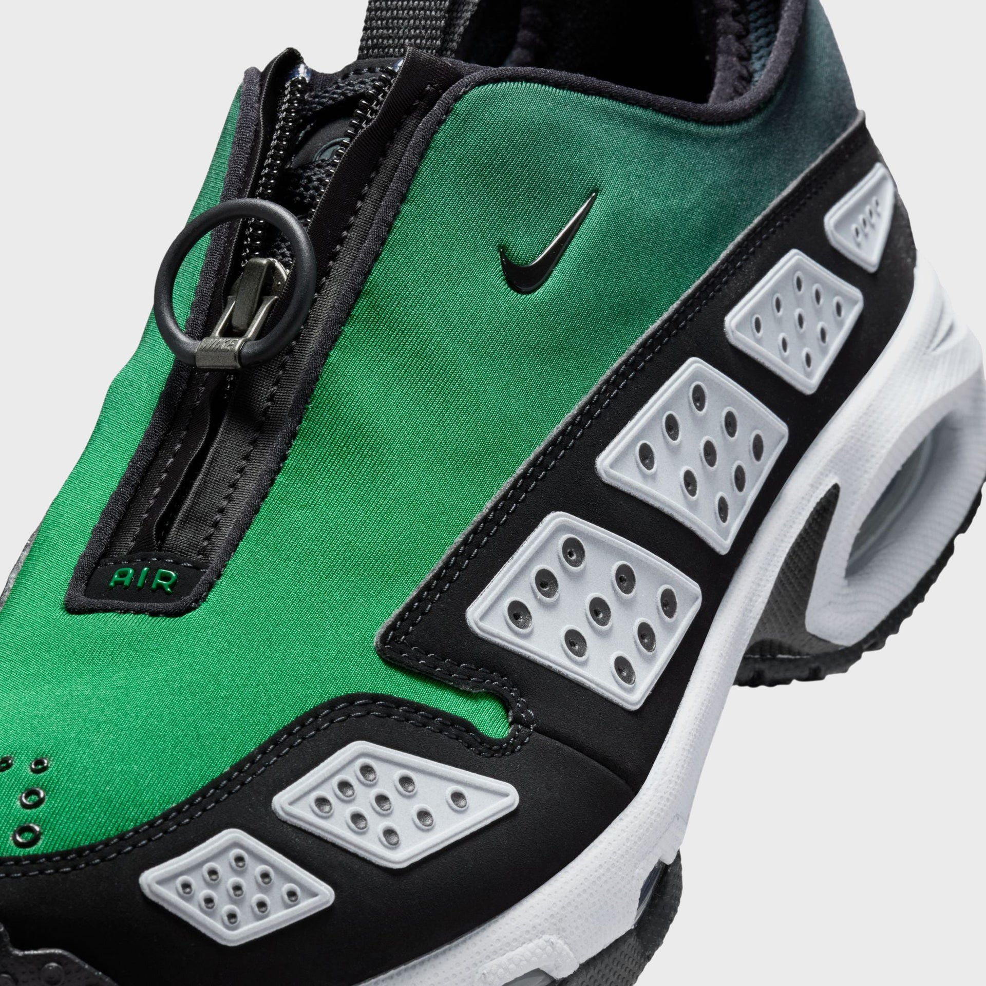 Nike WMNS Air Max SNDR - Fade Pine Green / Black / Seaweed / Wolf Grey