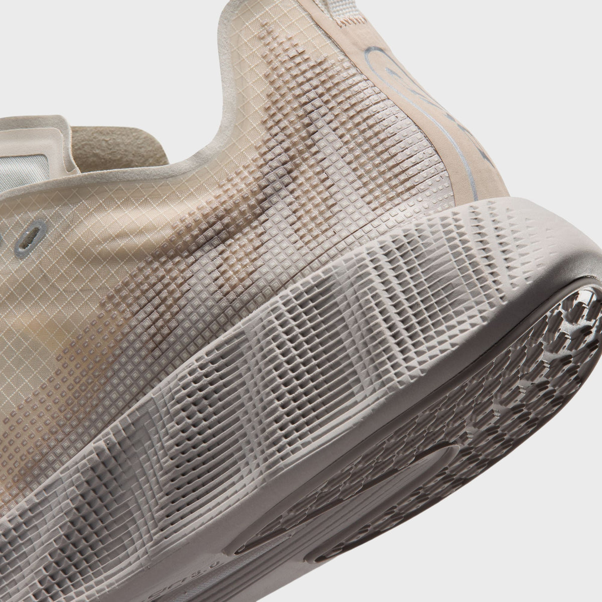 Nike Ava X - Pale Ivory / Cream II / Light Bone / Metallic Silver