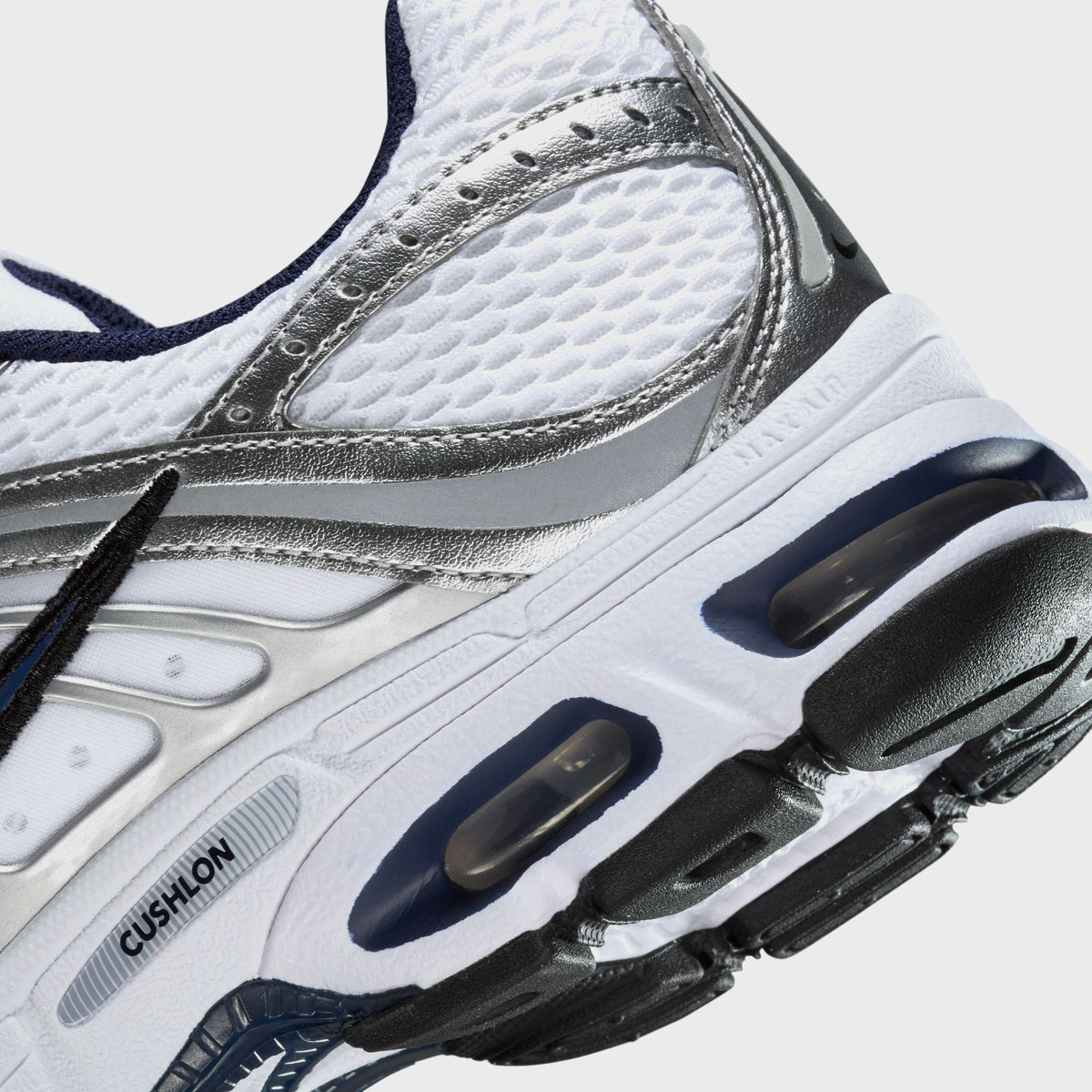 Nike WMNS Air Max Moto 2K - White / Midnight Navy / Metallic Silver / Black