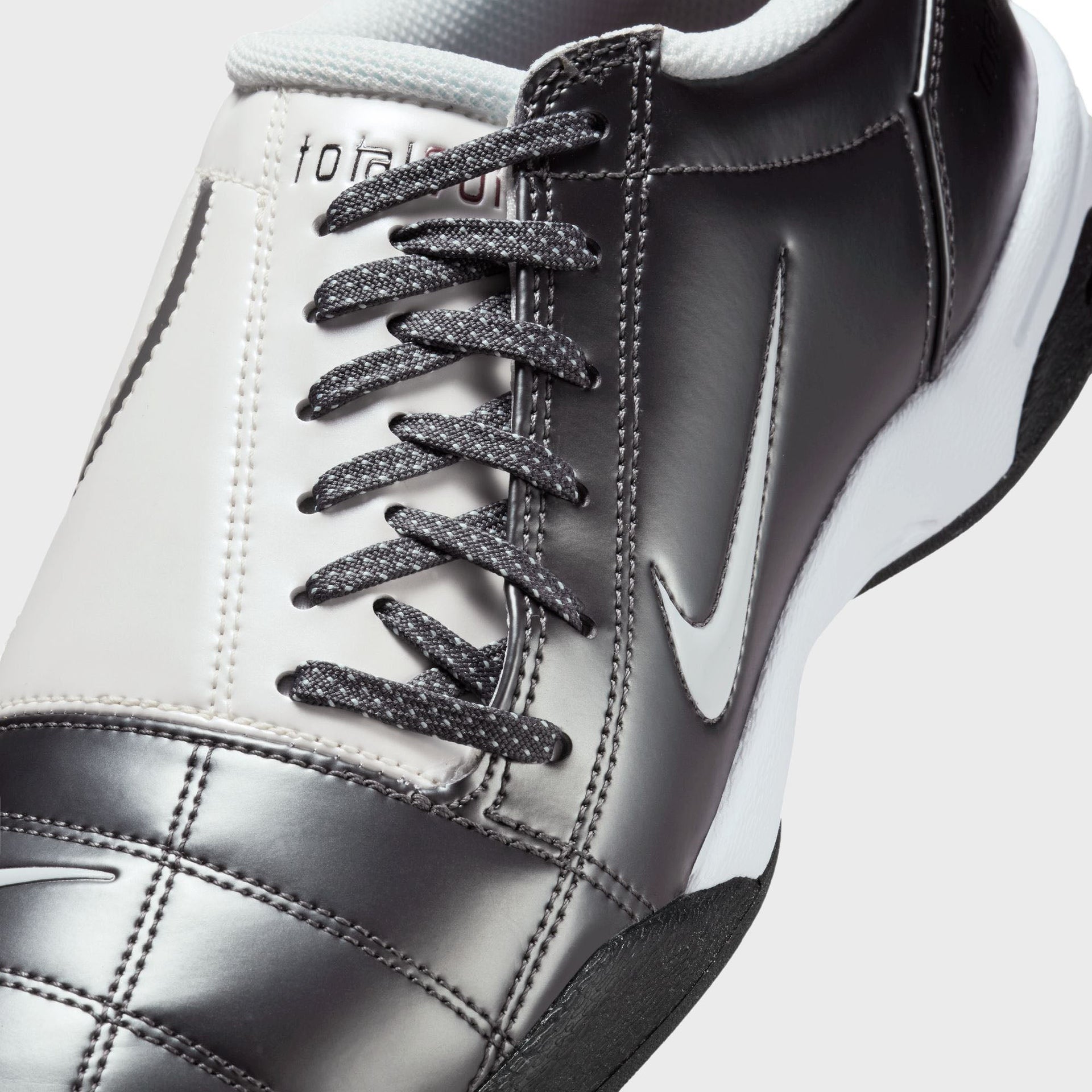 Nike Total 90 III - Light Graphite / Metallic Summit White  / Black / Varsity Red