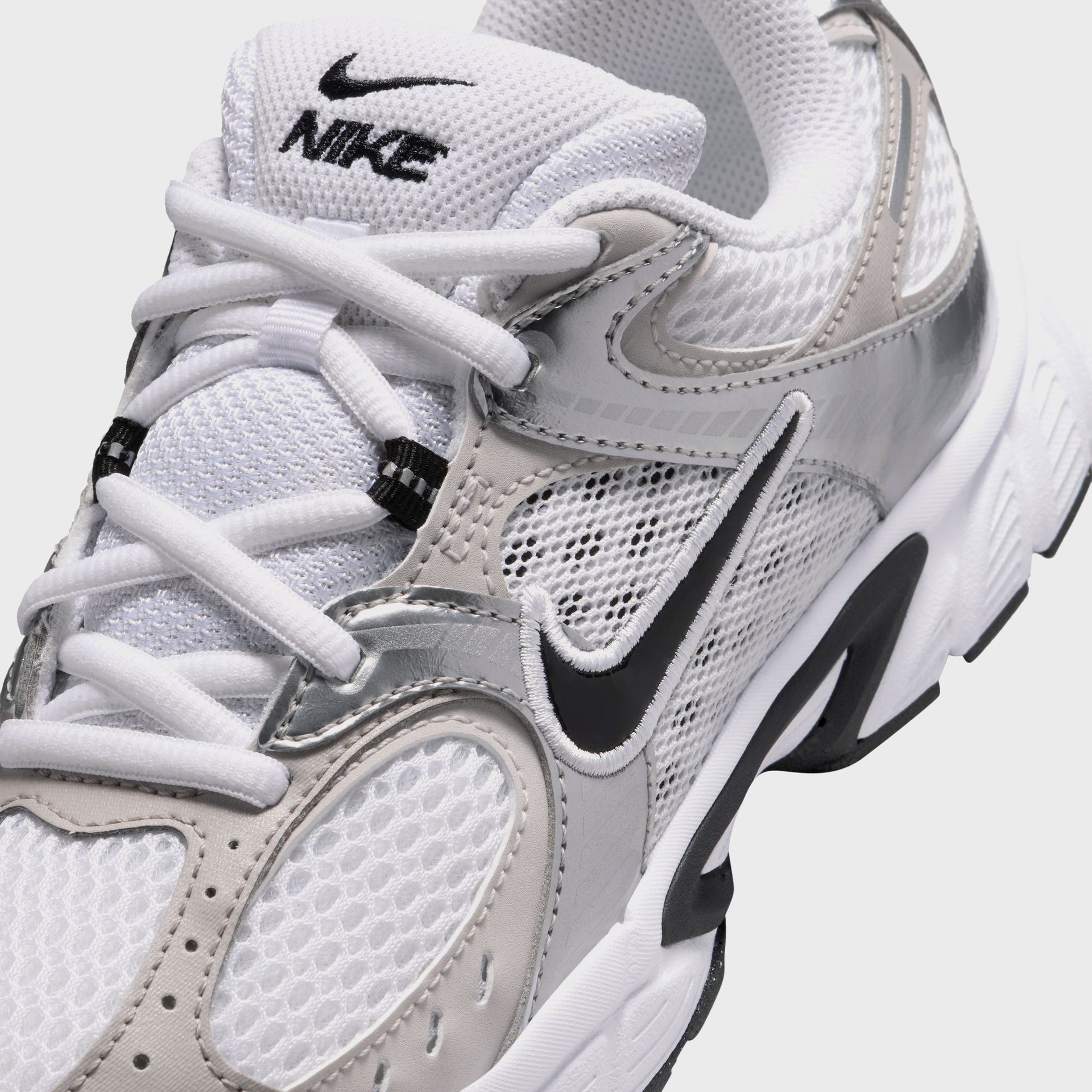 Nike GS V5 RNR - White / Black / Vast Grey / College Grey