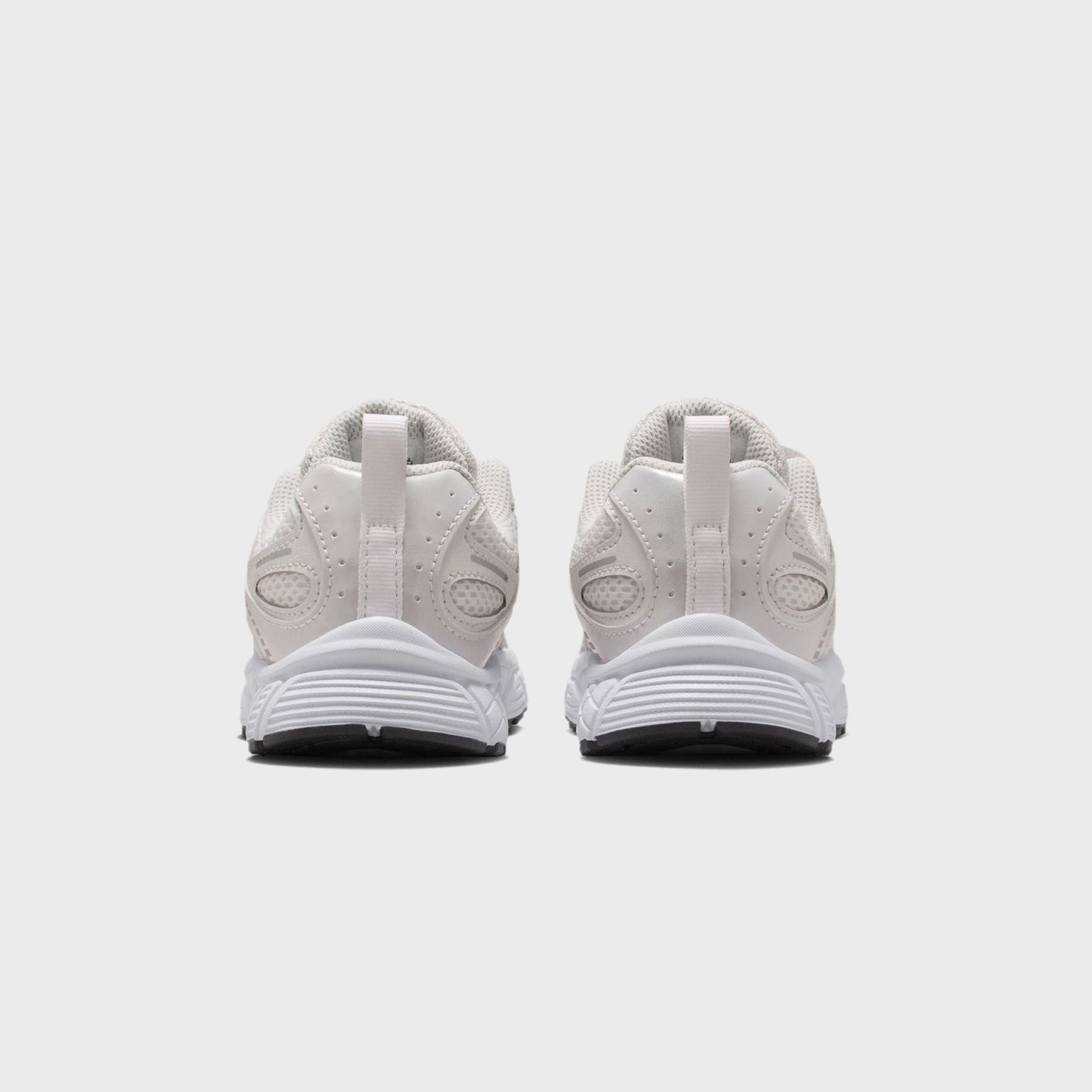 Nike PS V5 RNR - White / Metalic Gold / Metallic Silver