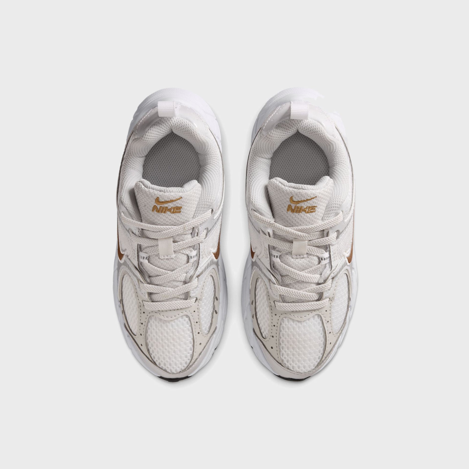 Nike PS V5 RNR - White / Metalic Gold / Metallic Silver