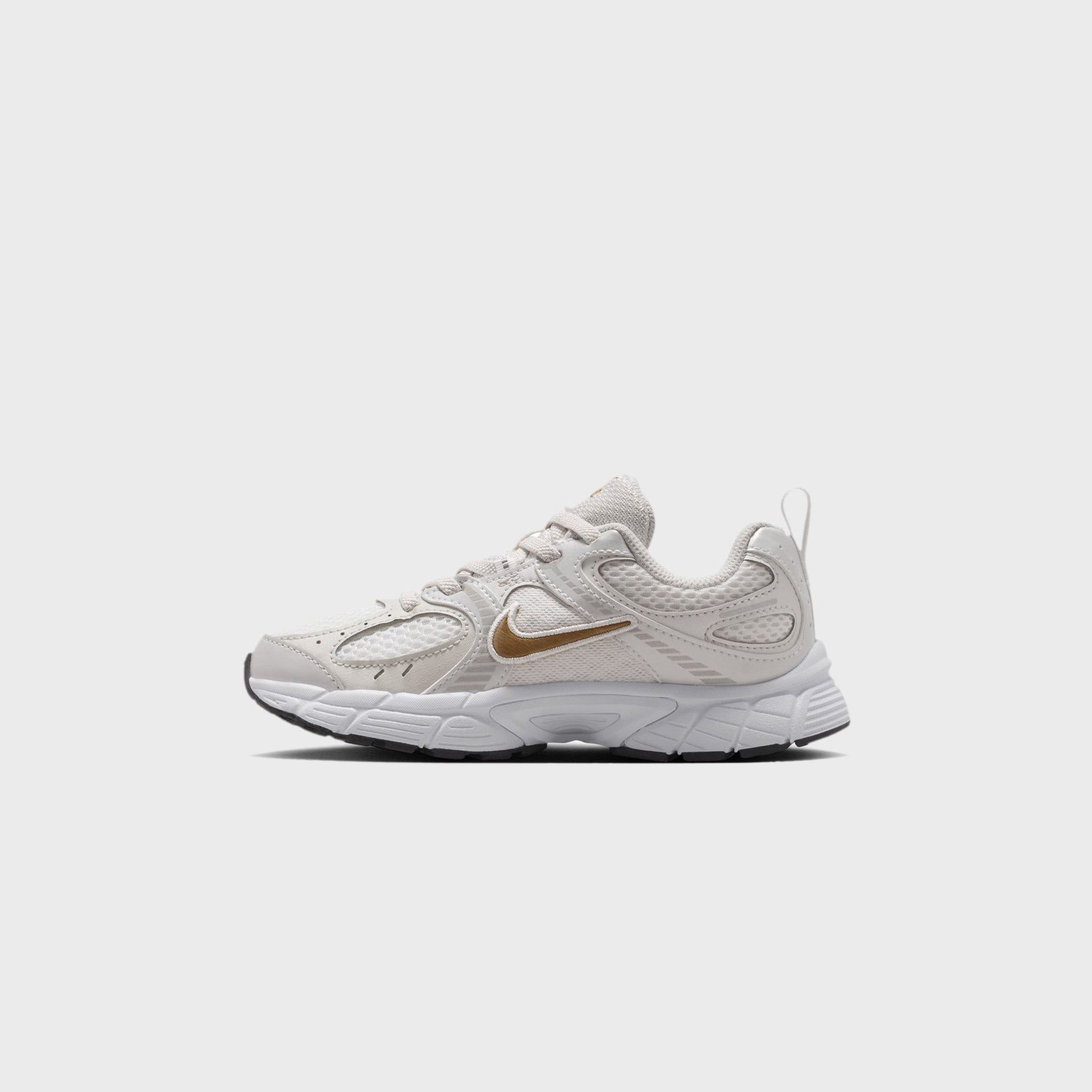 Nike PS V5 RNR - White / Metalic Gold / Metallic Silver