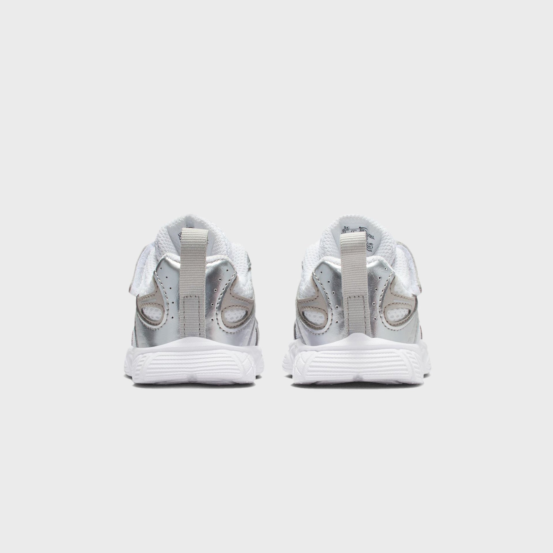 Nike TD V5 RNR - White / Black / Vast Grey / College Grey