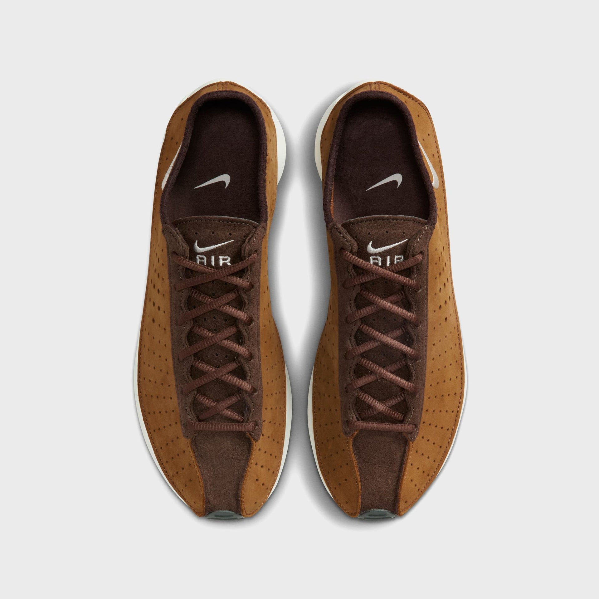 Nike WMNS Air Superfly - Light British Tan / Baroque Brown / Black / Light Bone