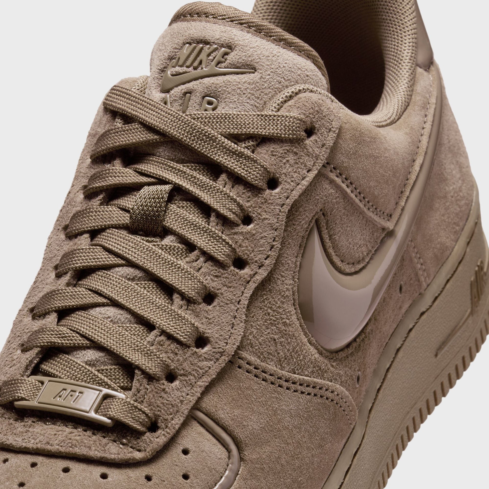 Nike WMNS Air Force 1 '07 - Mink Brown / Black