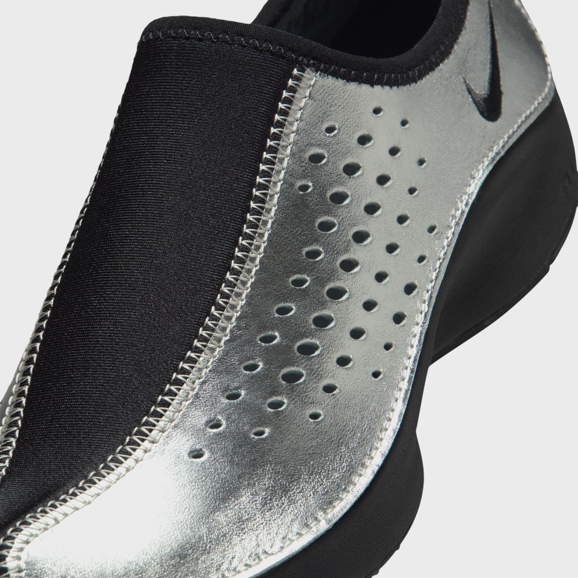 Nike WMNS Air Superfly Moc - Metallic Silver / Black