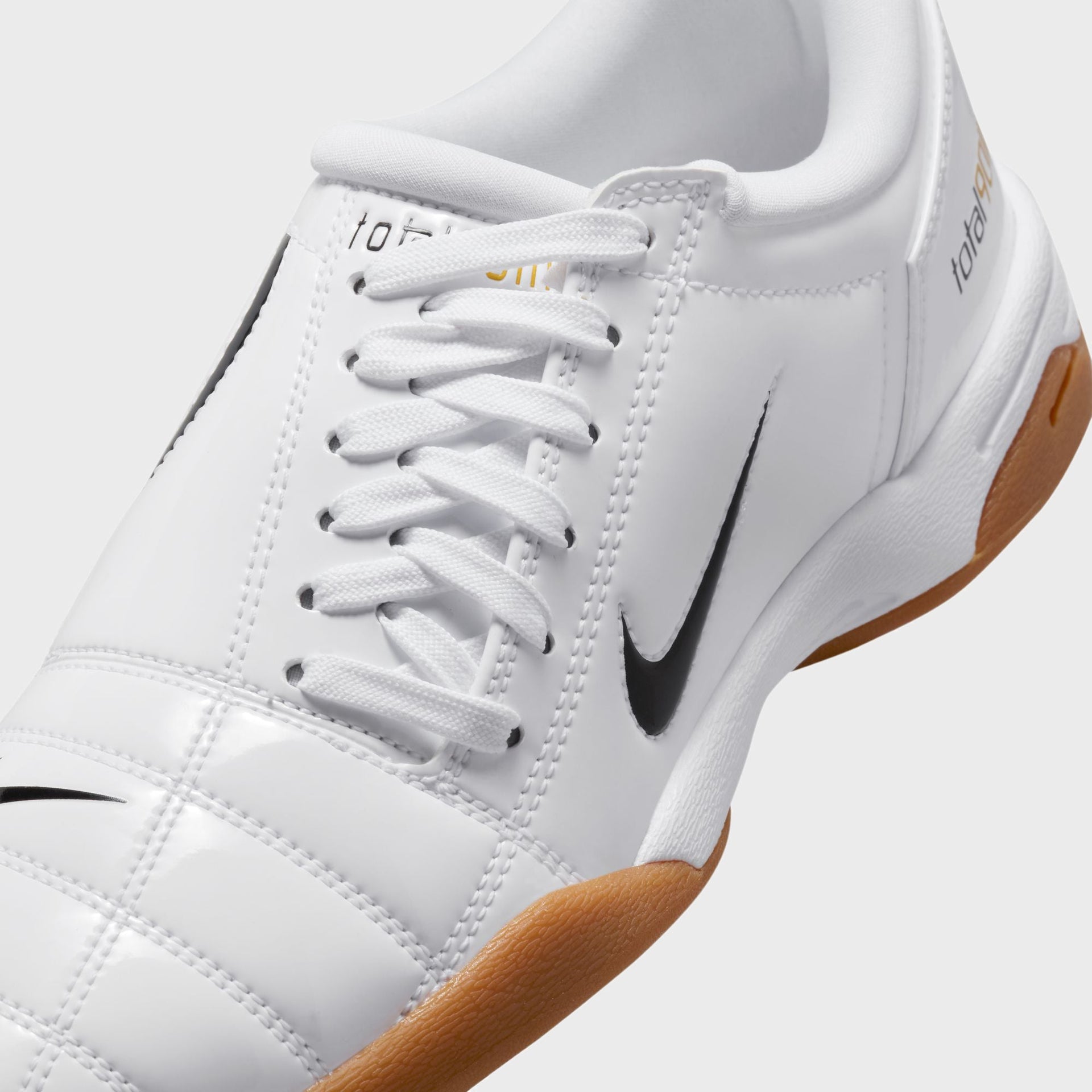 Nike WMNS T90 3 SP - White / Black / White / Team Gold