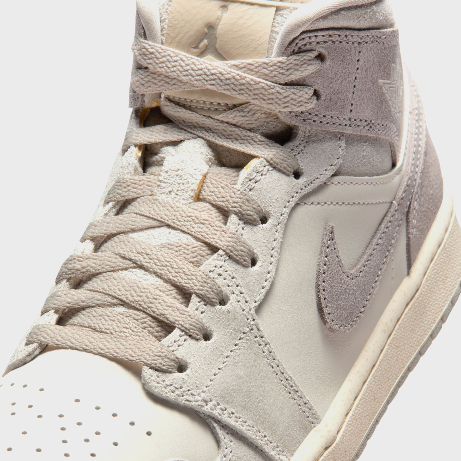 Nike WMNS Air Jordan 1 Mid SE - Light Iron Ore / Pale Ivory / Oatmeal / Enigma Stone