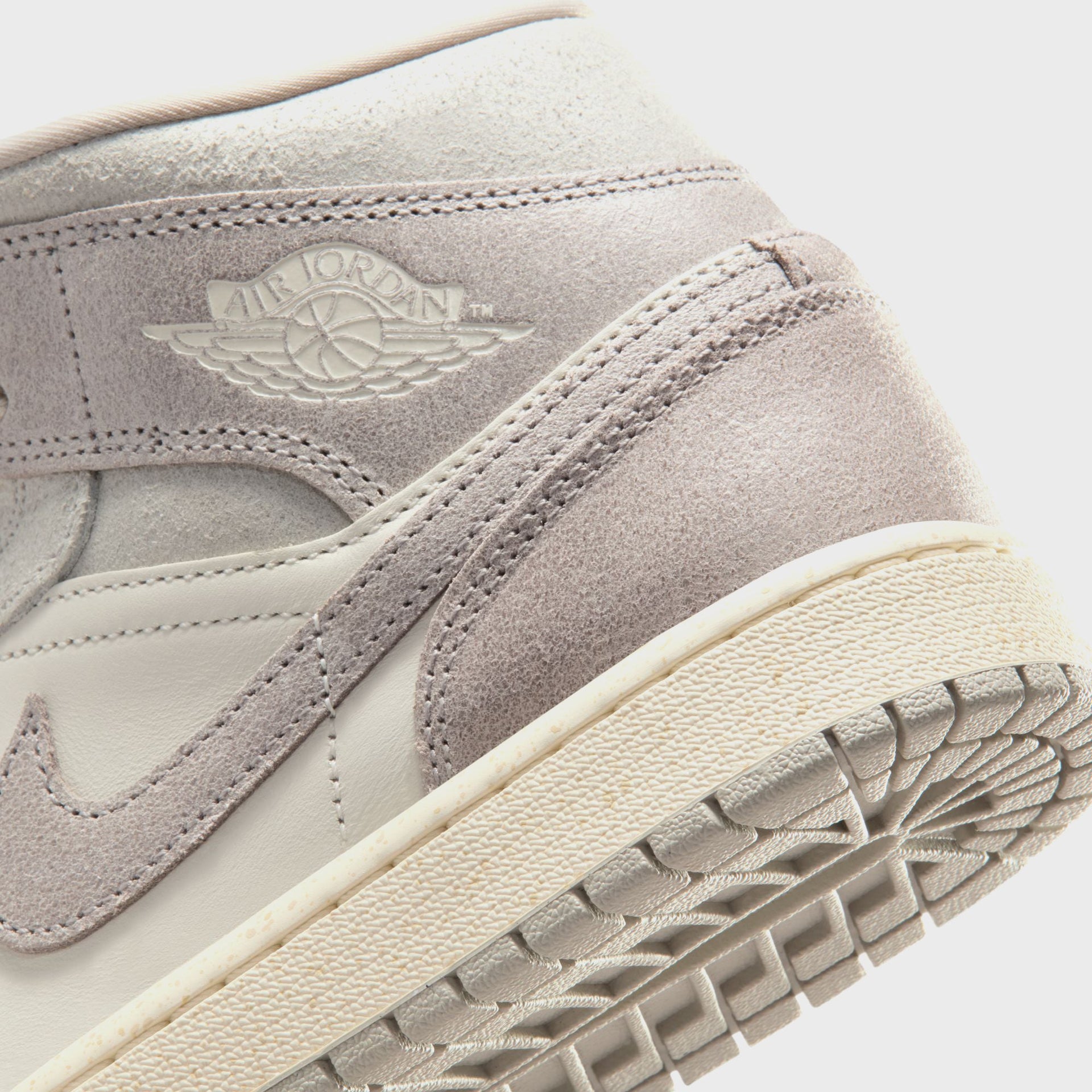Nike WMNS Air Jordan 1 Mid SE - Light Iron Ore / Pale Ivory / Oatmeal / Enigma Stone