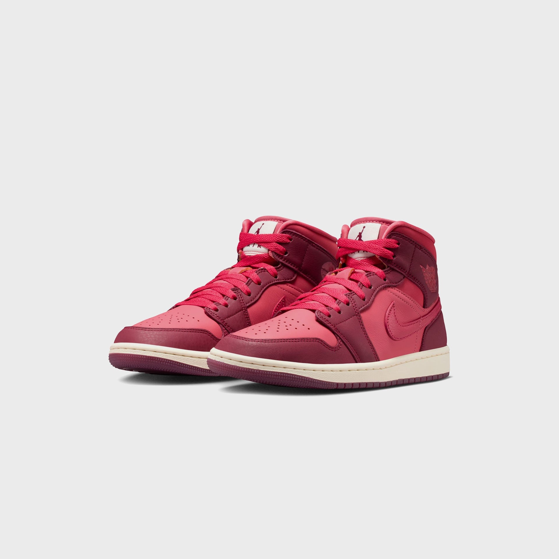 Jordan WMNS Air Jordan 1 Mid SE - Team Red / Sierra Red / Pueblo Red / Pale Ivory