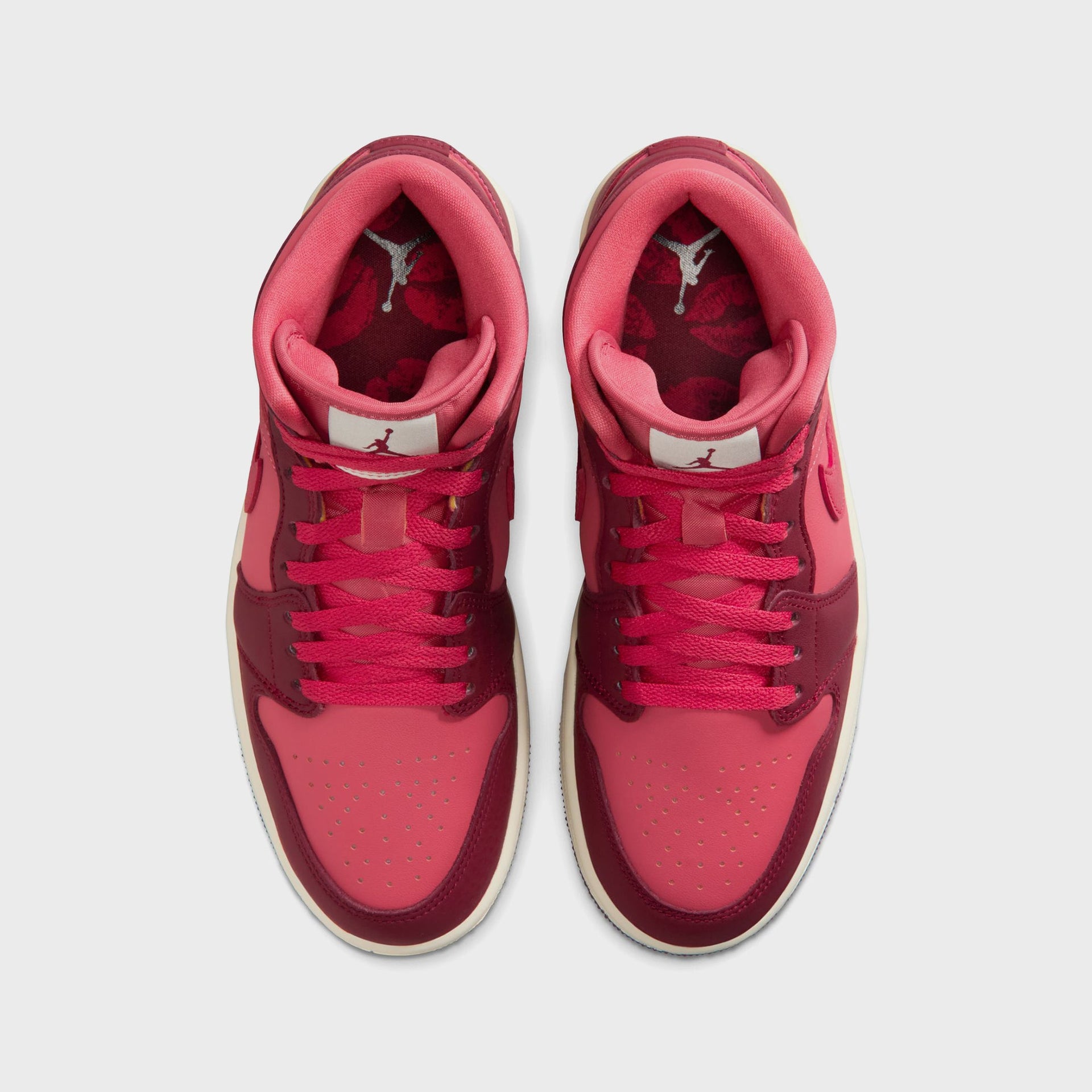 Jordan WMNS Air Jordan 1 Mid SE - Team Red / Sierra Red / Pueblo Red / Pale Ivory