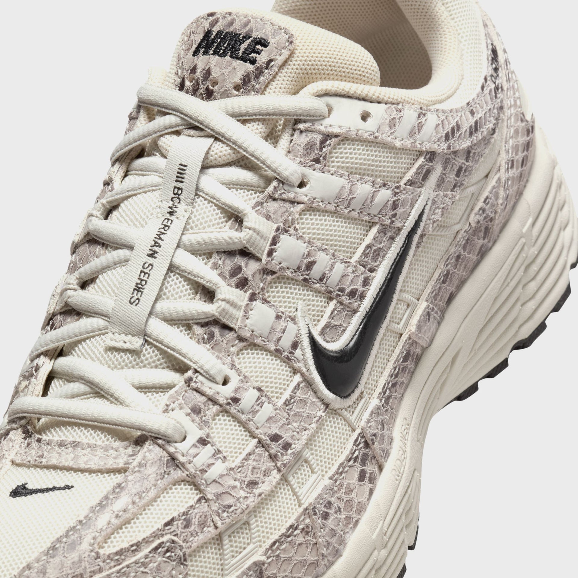 Nike WMNS P-6000 SE - Light Bone / Black