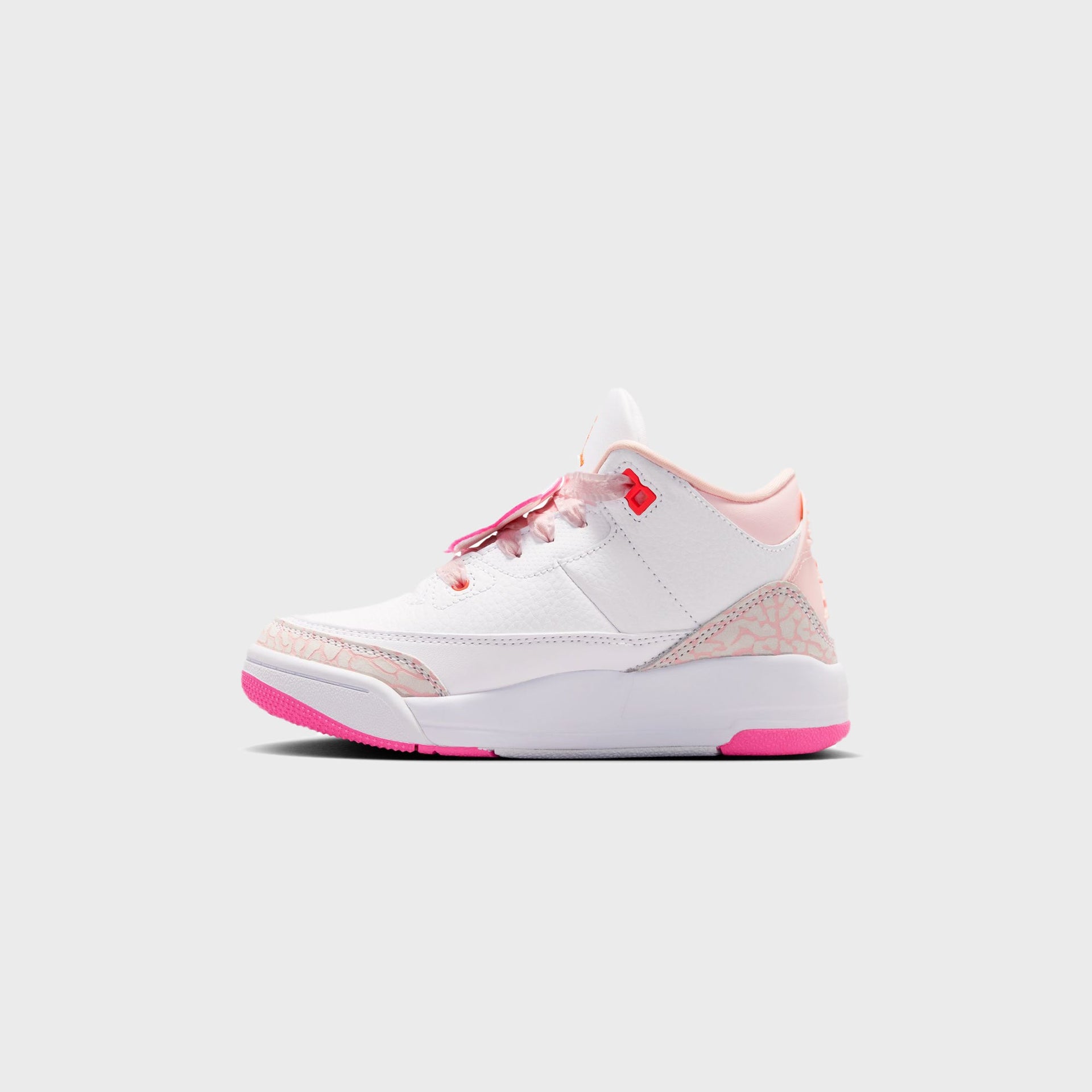 Jordan PS Jordan 3 Retro - Pearl Pink / Hyper Orange / Pink Bloom