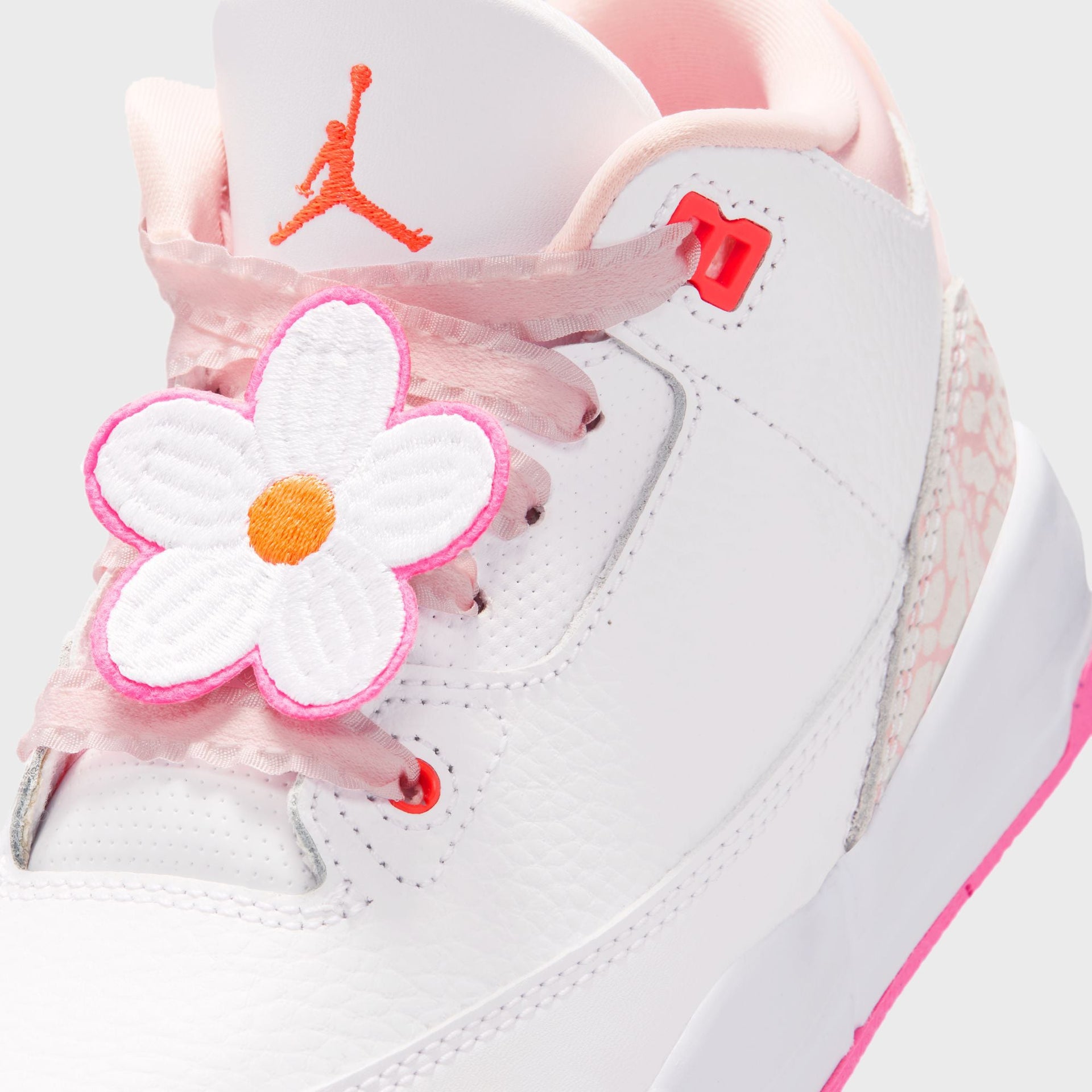 Jordan PS Jordan 3 Retro - Pearl Pink / Hyper Orange / Pink Bloom