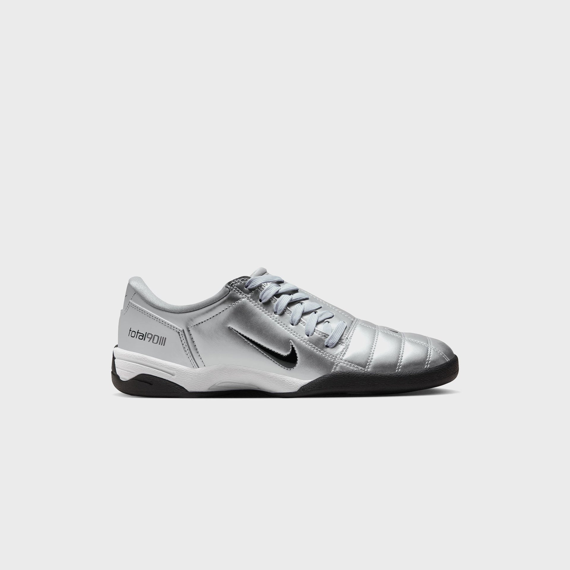 Nike WMNS T90 - Metallic Silver / Black / University Red / White