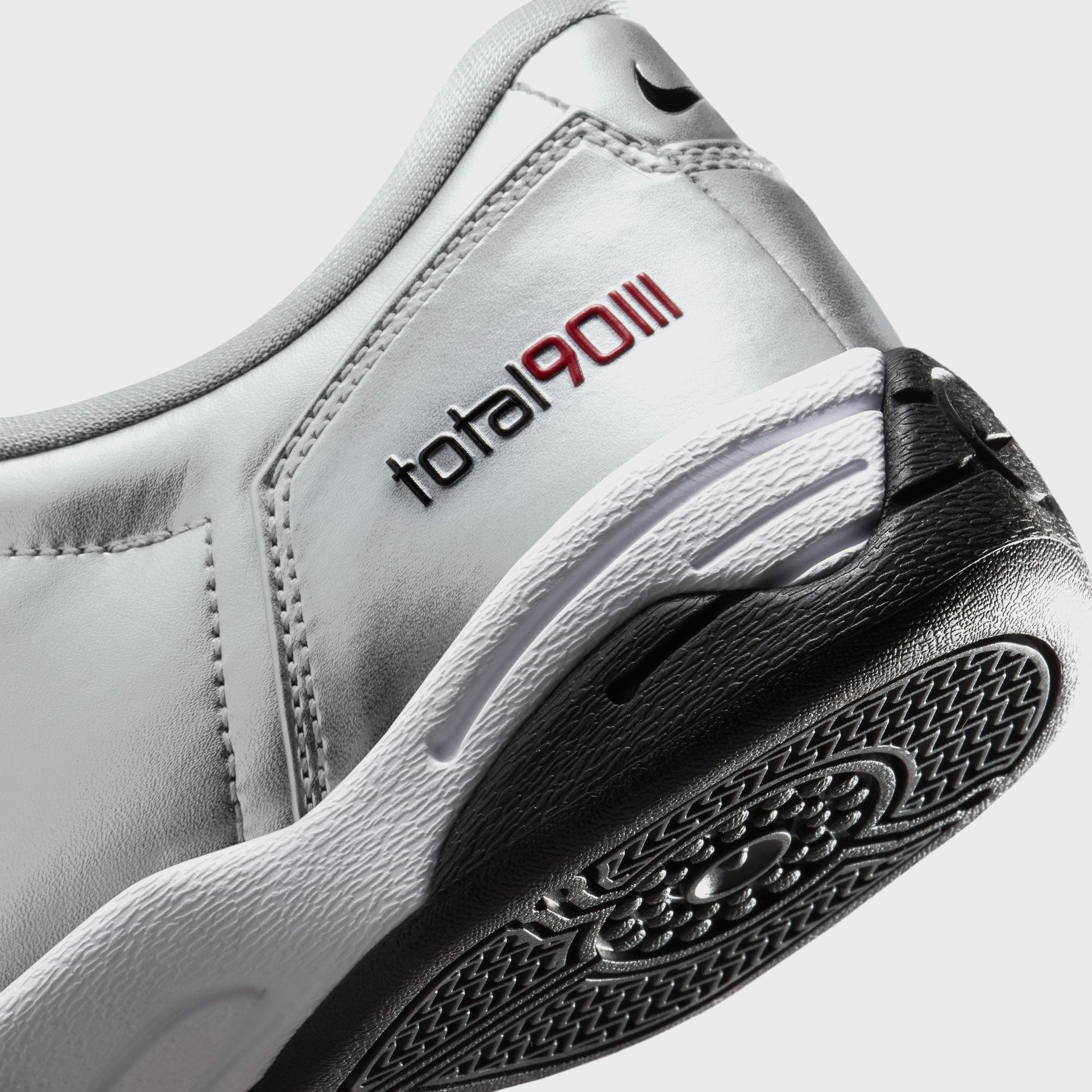 Nike WMNS T90 - Metallic Silver / Black / University Red / White