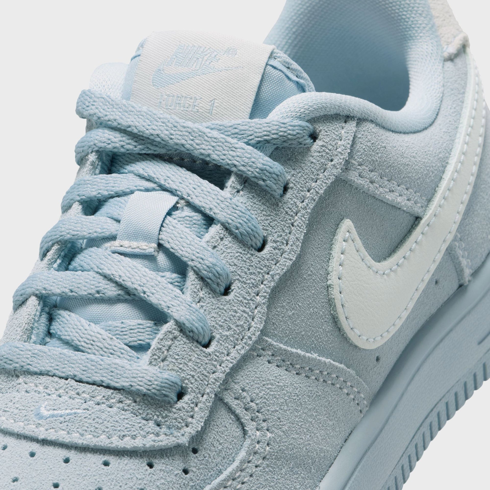Nike PS Force 1 Low LV8 1 - Light Armory Blue / Pure Platinum