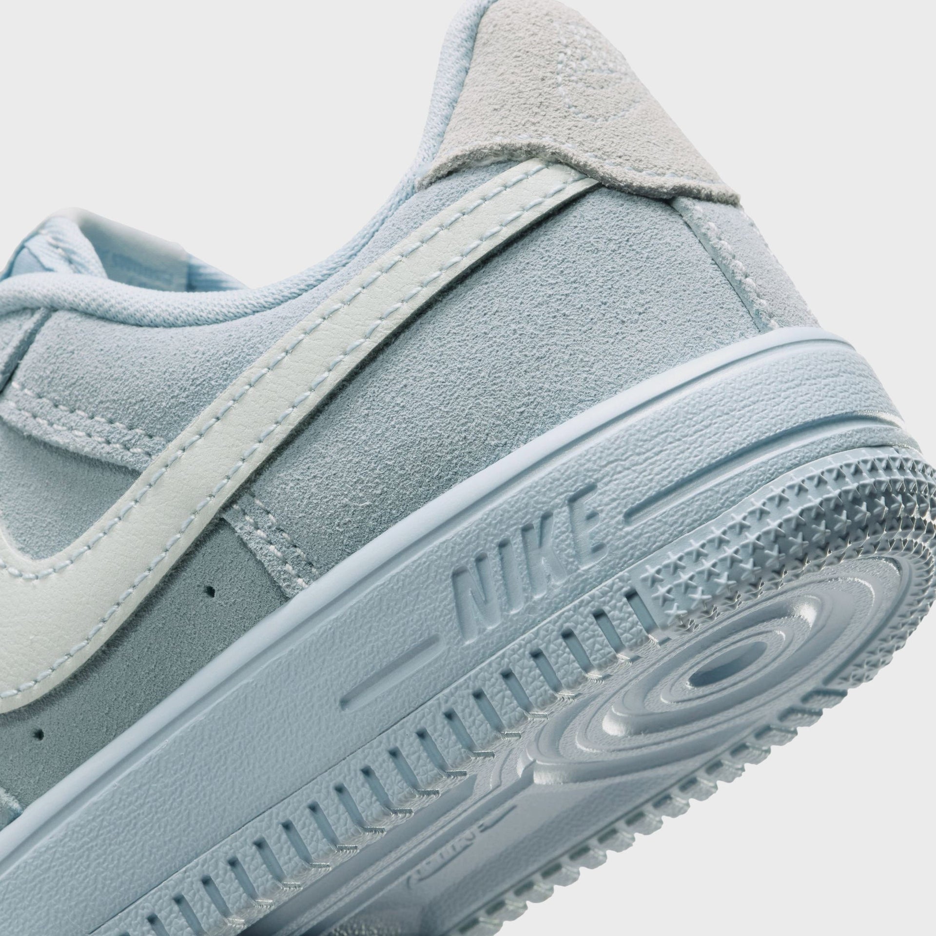 Nike PS Force 1 Low LV8 1 - Light Armory Blue / Pure Platinum