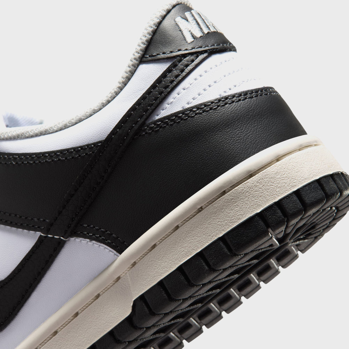 Nike GS Dunk Low - Off Noir / Phantom / Sail / Black