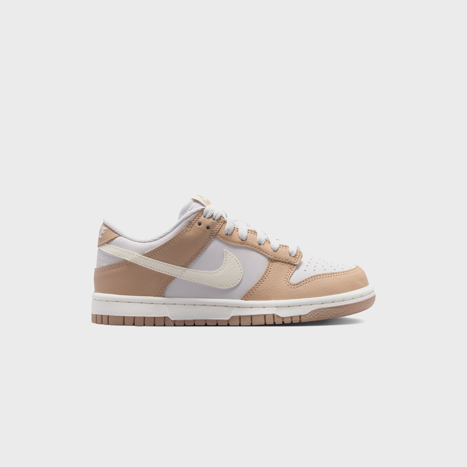 Nike GS Dunk Low - Off-White / Malachite / Black