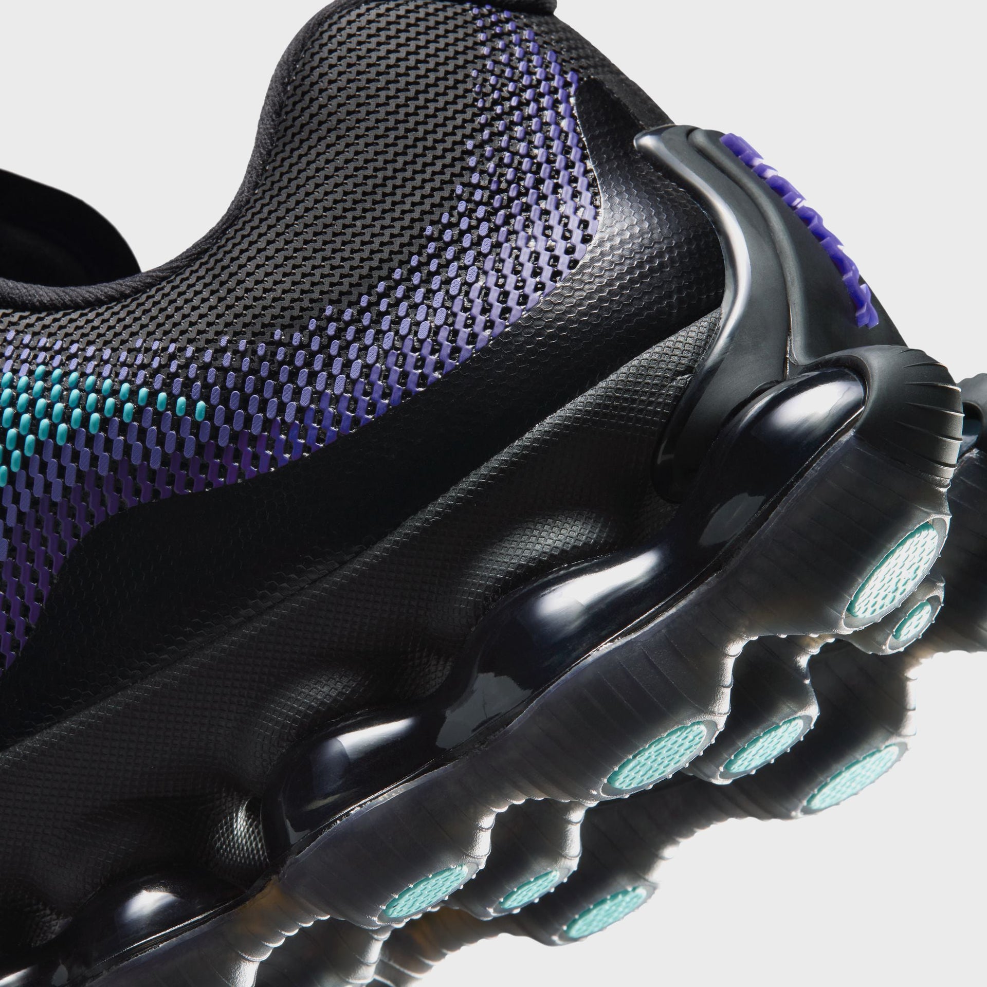 Nike Air Liquid Max - Black / Radiant Blue