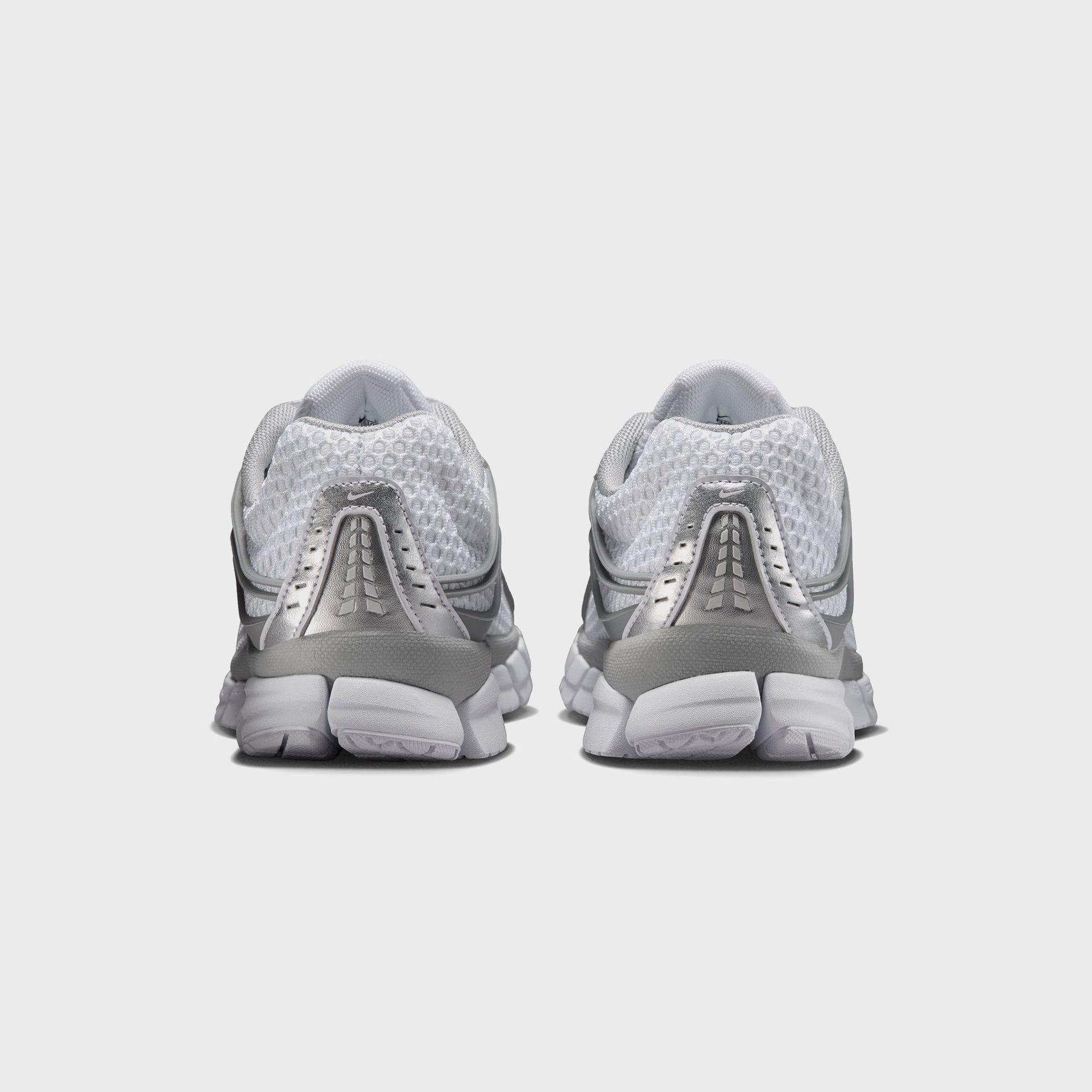 Nike WMNS Zoom Skylon 11 - White / Grey Fog / Metallic Silver