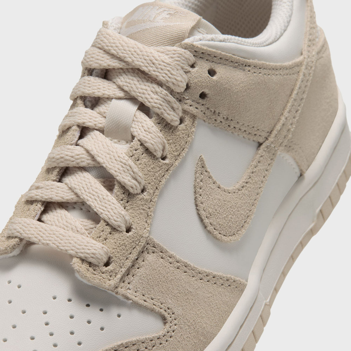 Nike GS Dunk Low Suede - Phantom / Sand Drift
