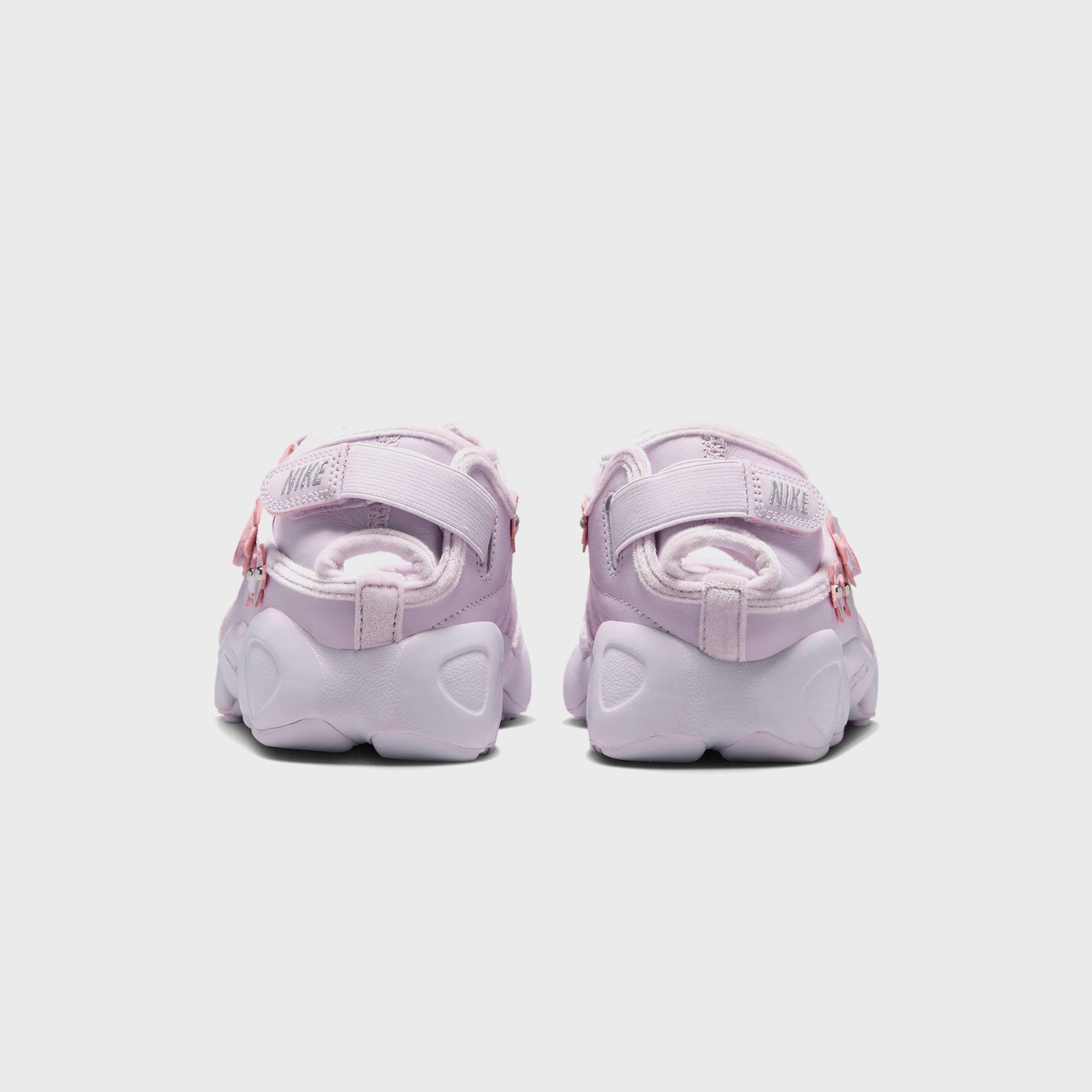 Nike WMNS Air Rift "Florette" - Bleached Lilac / Wolf Grey / Metallic Silver