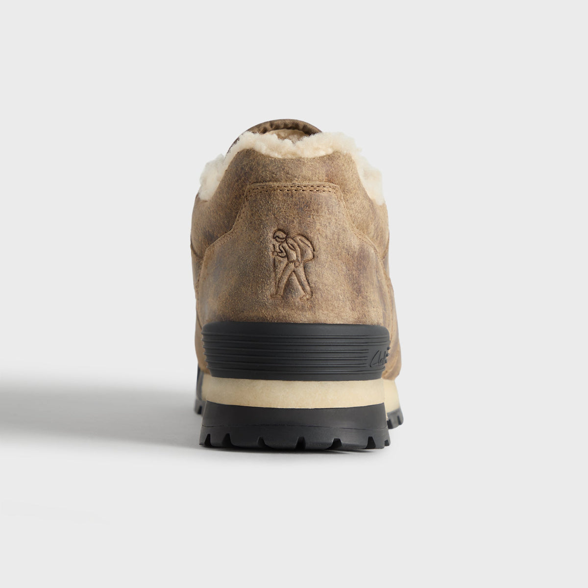 8th St by Ronnie Fieg for Clarks Originals Laddow Shearling - Brown